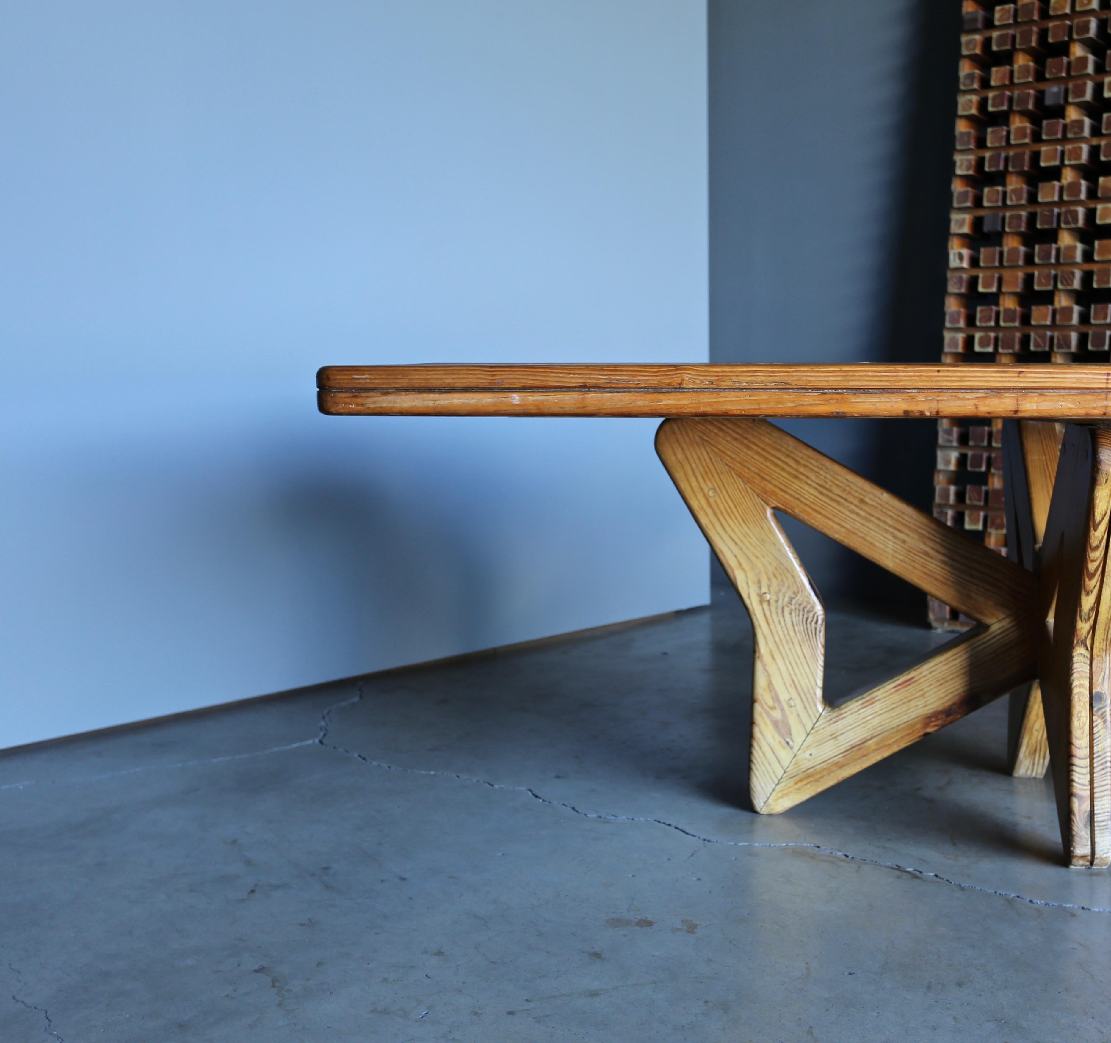 Sculptural Studio Crafted Dining Table, Dominican Republic, circa 1950 4
