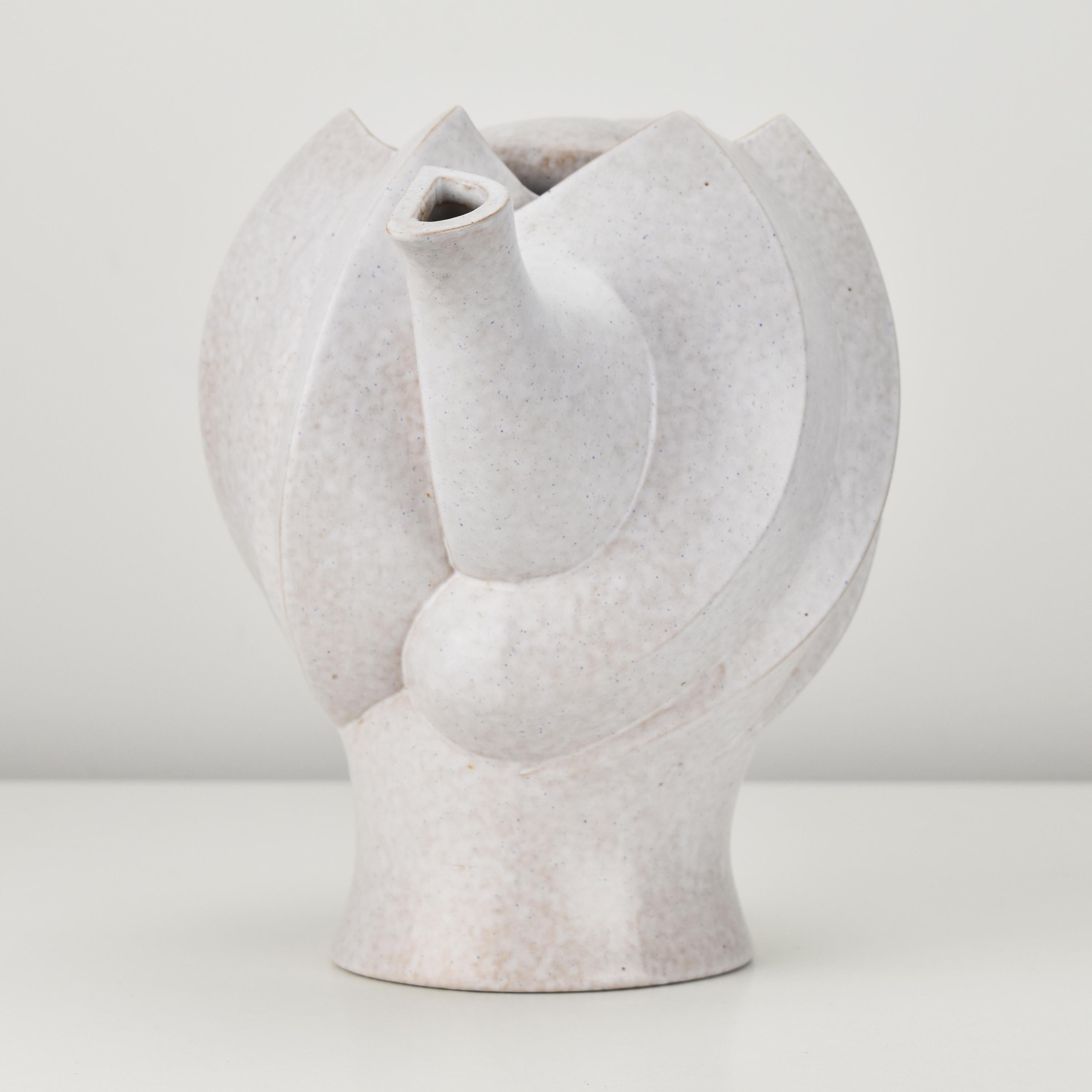 Post-Modern Sculptural Studio Pottery Ceramic Tea Coffee Pot Signed Memphis Mid Century For Sale