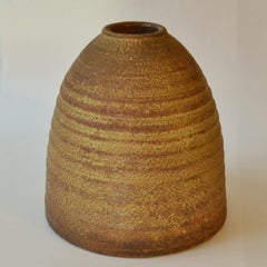 Sculptural Studio Pottery Vase in Earth Tones and Beehive Shape by Piet Knepper
