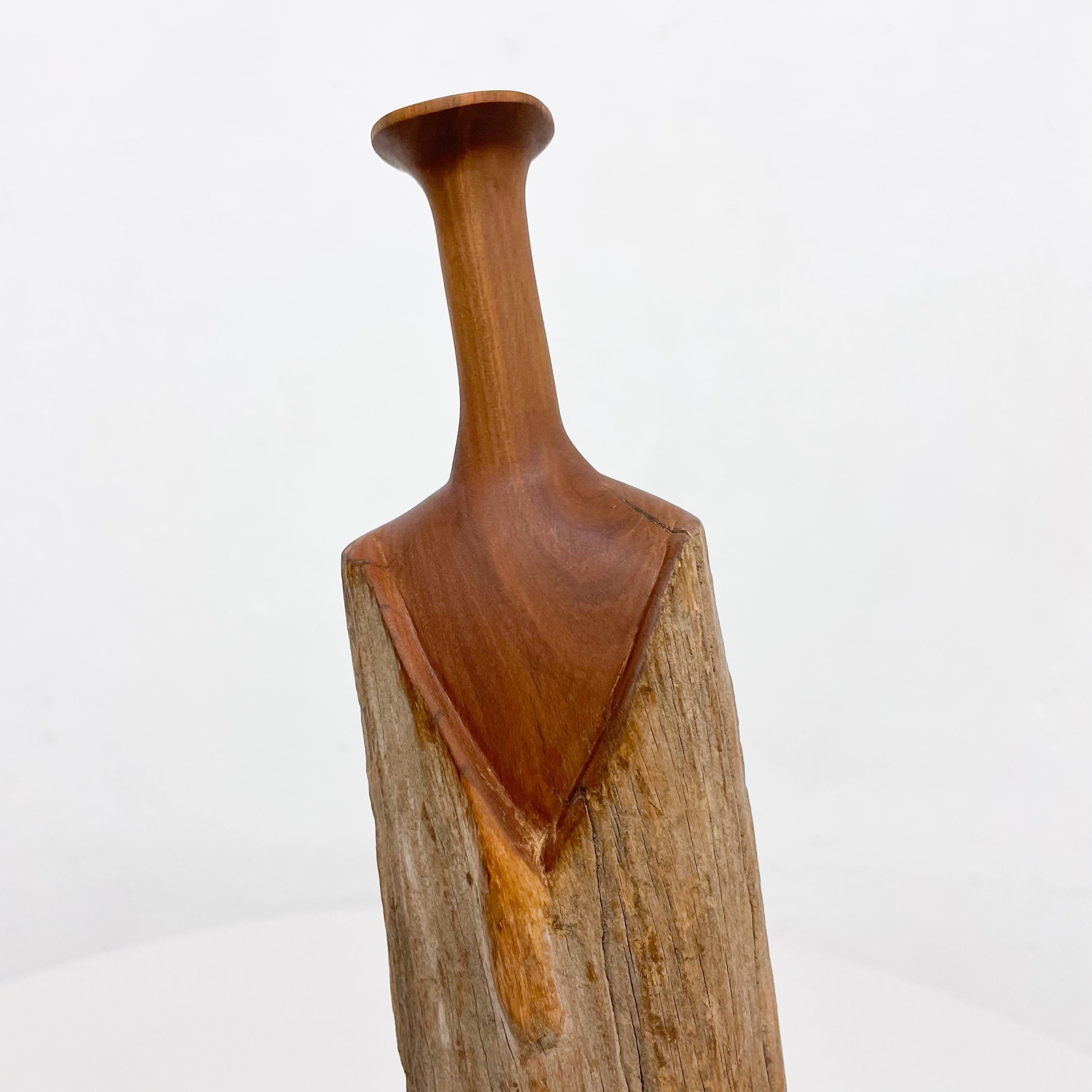 Sculptural Studio Vase Wood Weed Pot Midcentury Modern Organic Free Form Design.
11.75 Tall x 3 W x 2D
Original Unrestored Vintage Condition.
Refer to images please.
