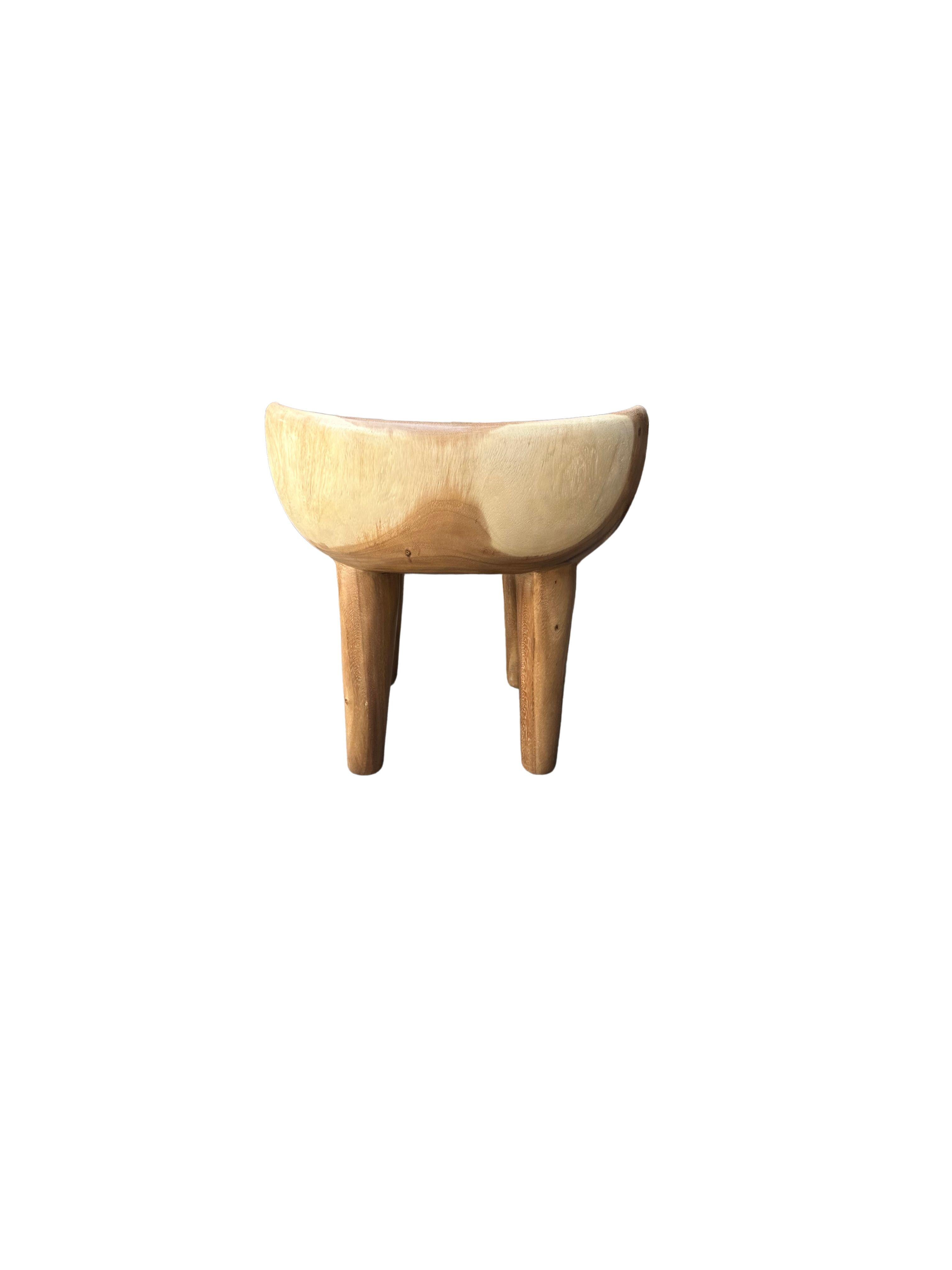 Sculptural Suar Wood Chair Modern Organic In New Condition For Sale In Jimbaran, Bali