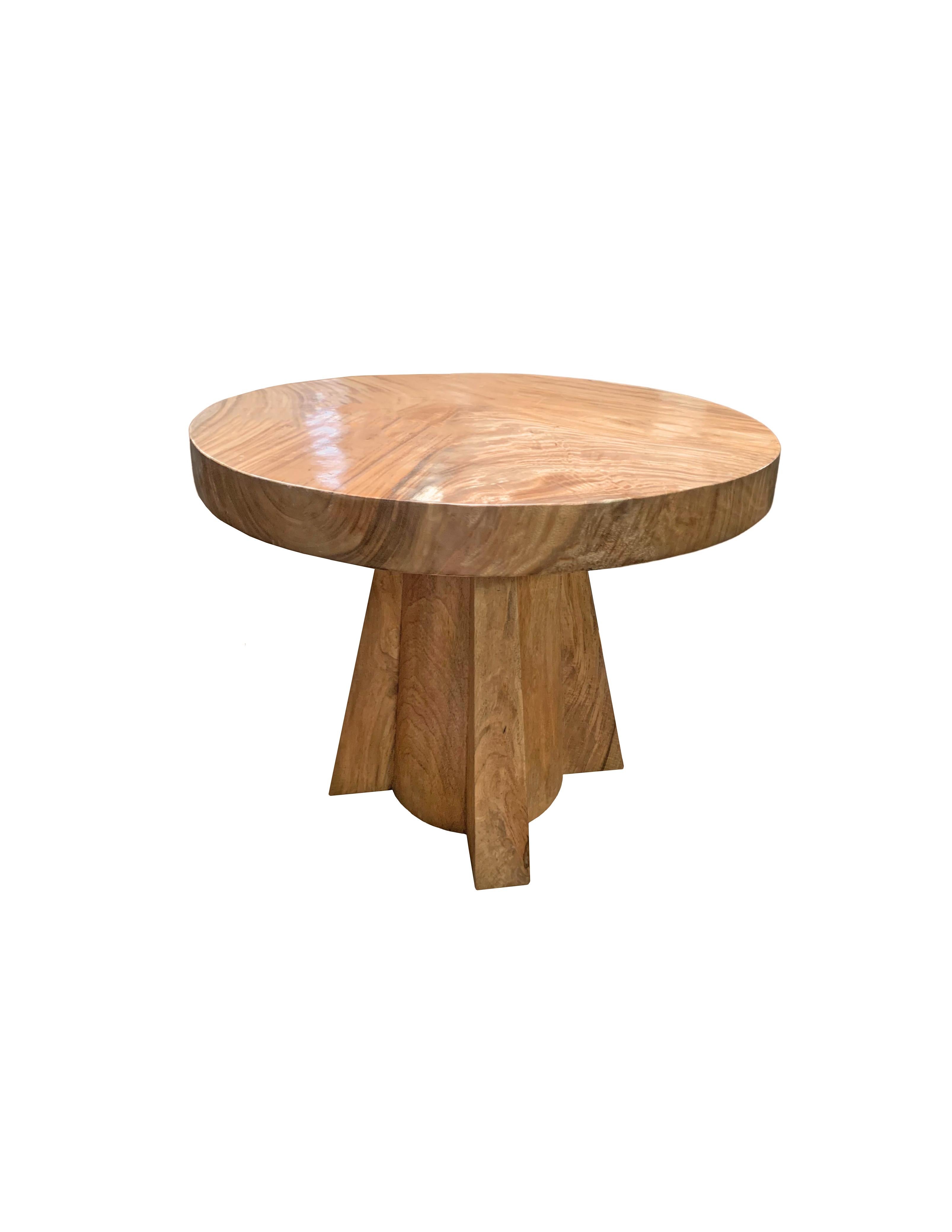 Organic Modern Sculptural Suar Wood Round Table, Natural Finish For Sale