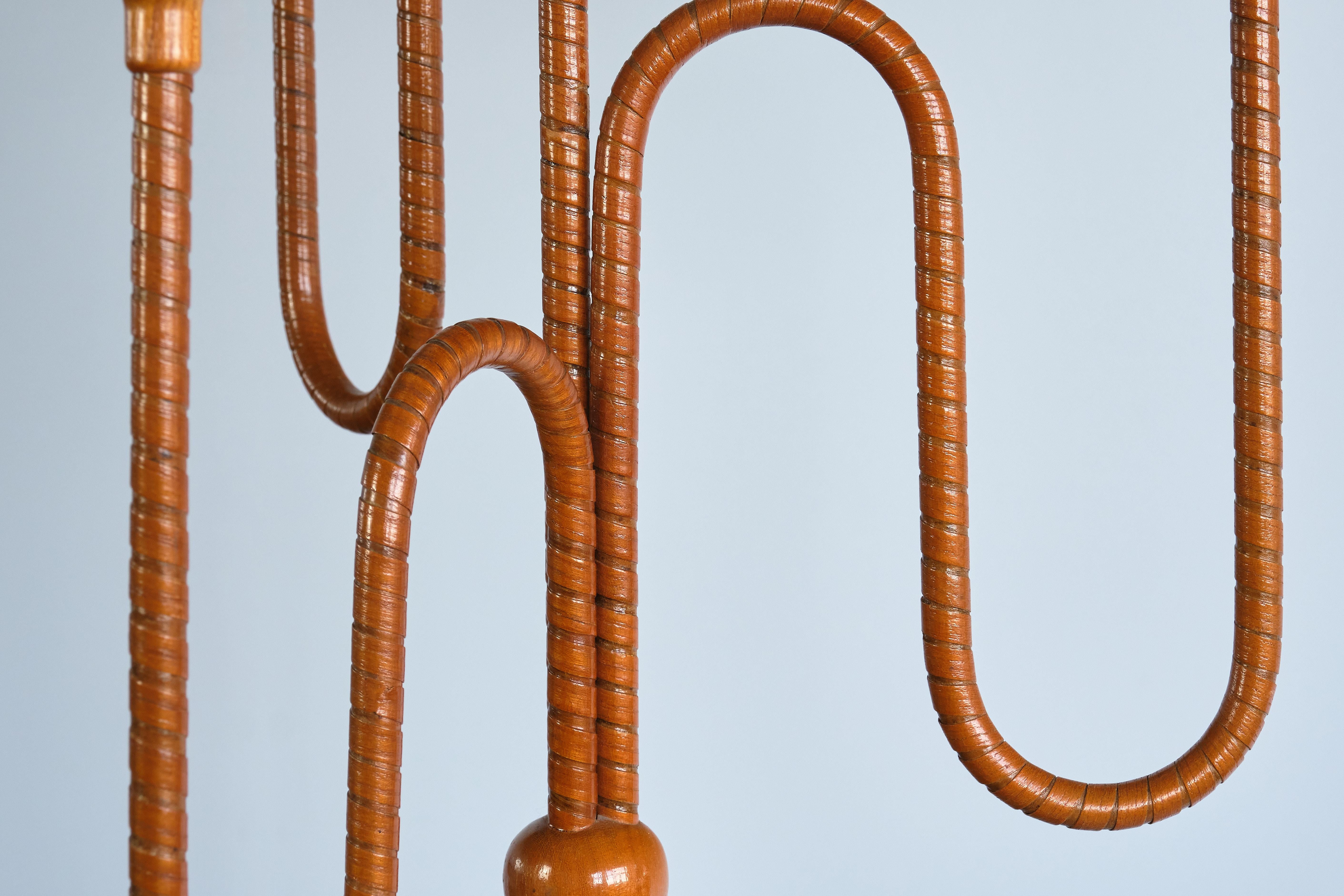 Sculptural Swedish Modern Three Arm Floor Lamp in Elm and Silk,  1930s For Sale 6