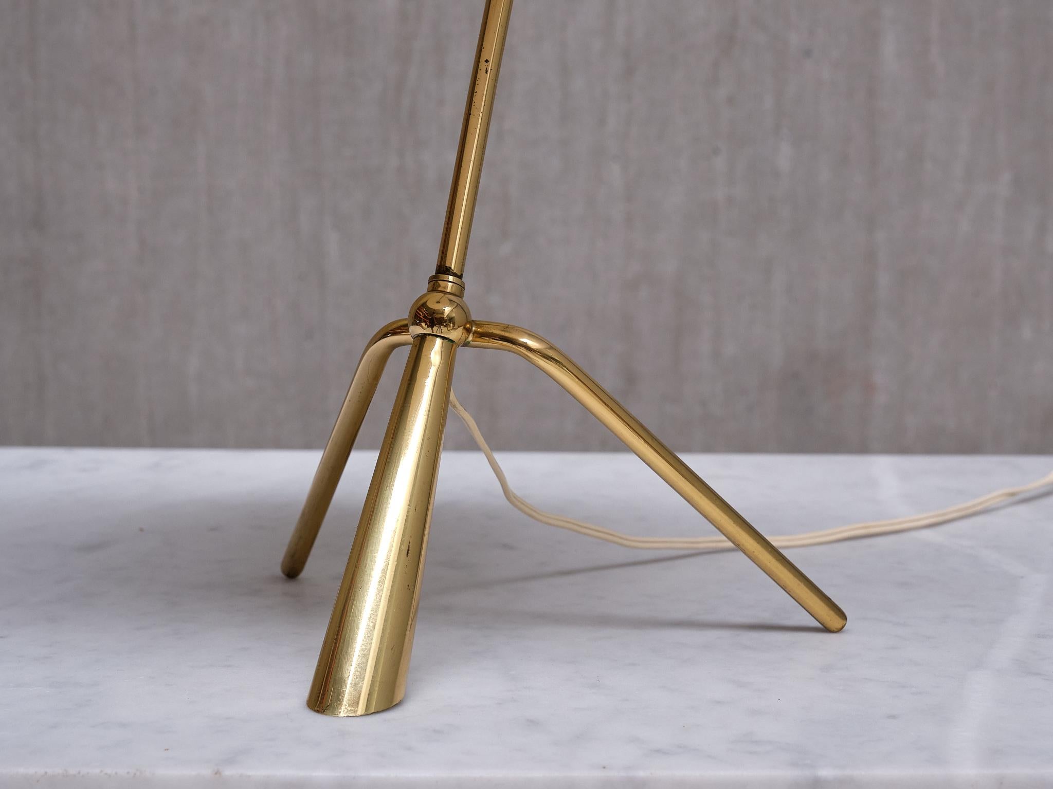 Sculptural Swedish Modern Tripod Table/Desk Lamp in Brass, 1950s 7