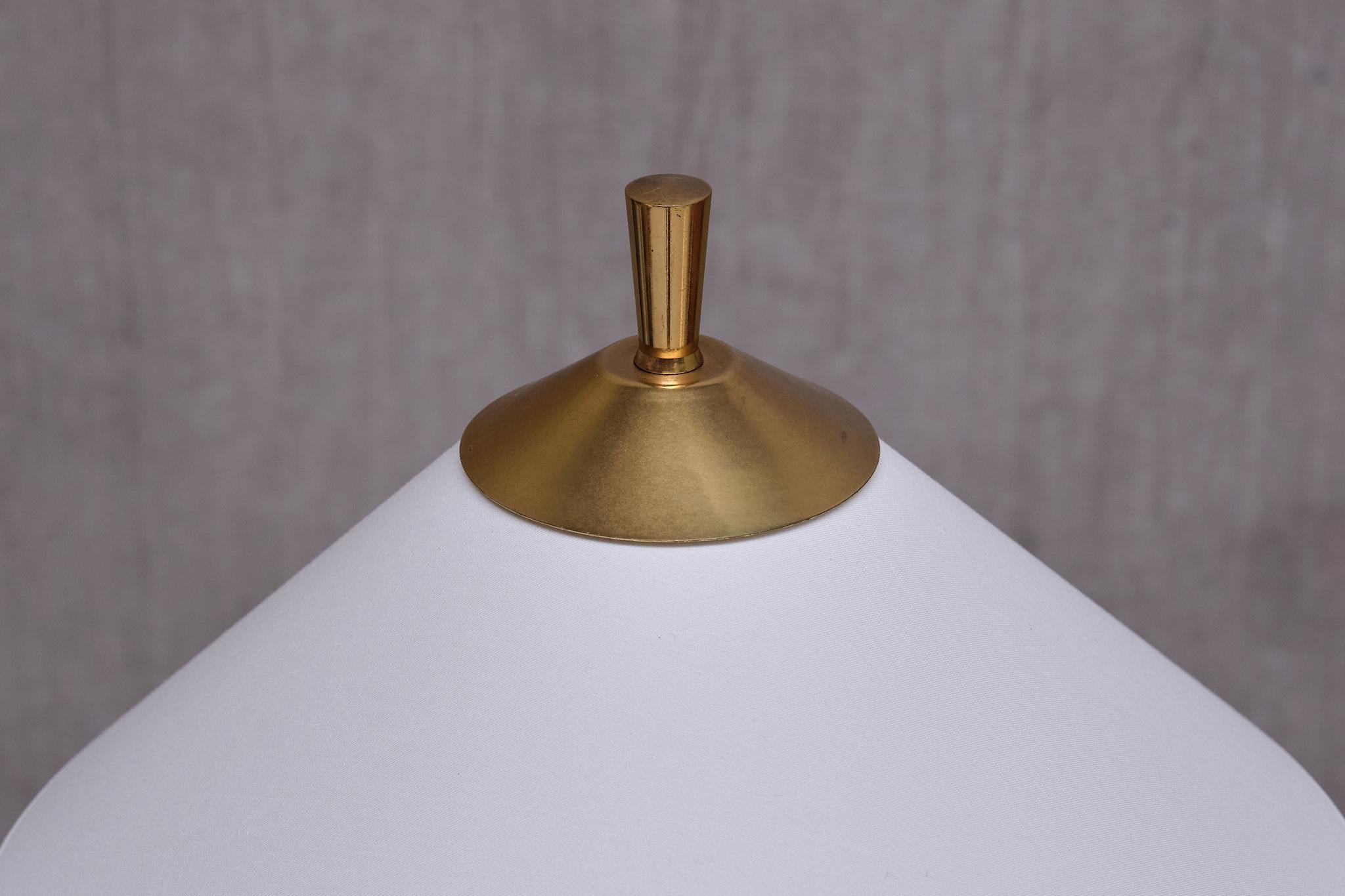 Sculptural Swedish Modern Tripod Table/Desk Lamp in Brass, 1950s 4