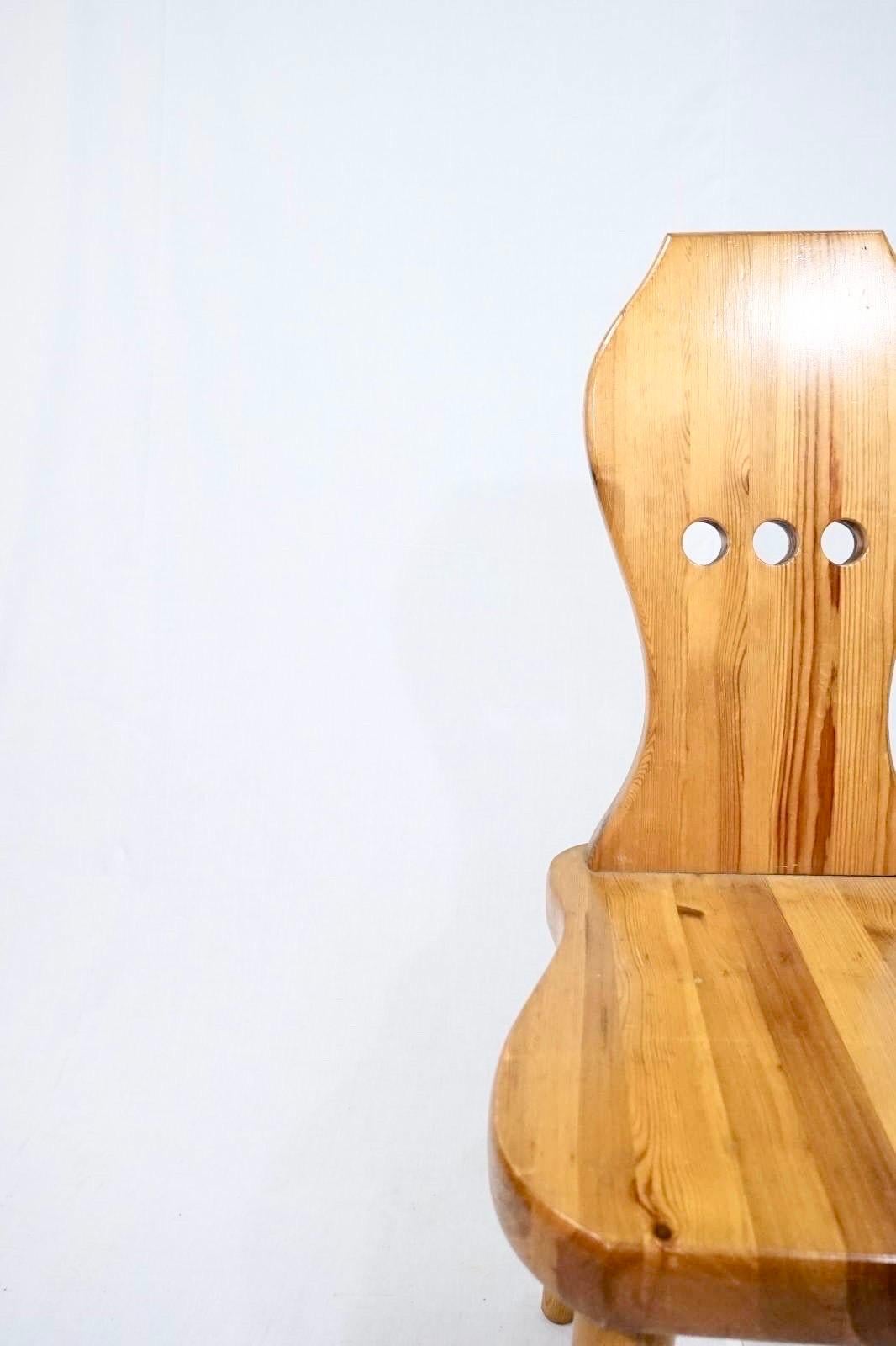 Sculptural Swedish Pinewood Chair by a Unknown designer 5