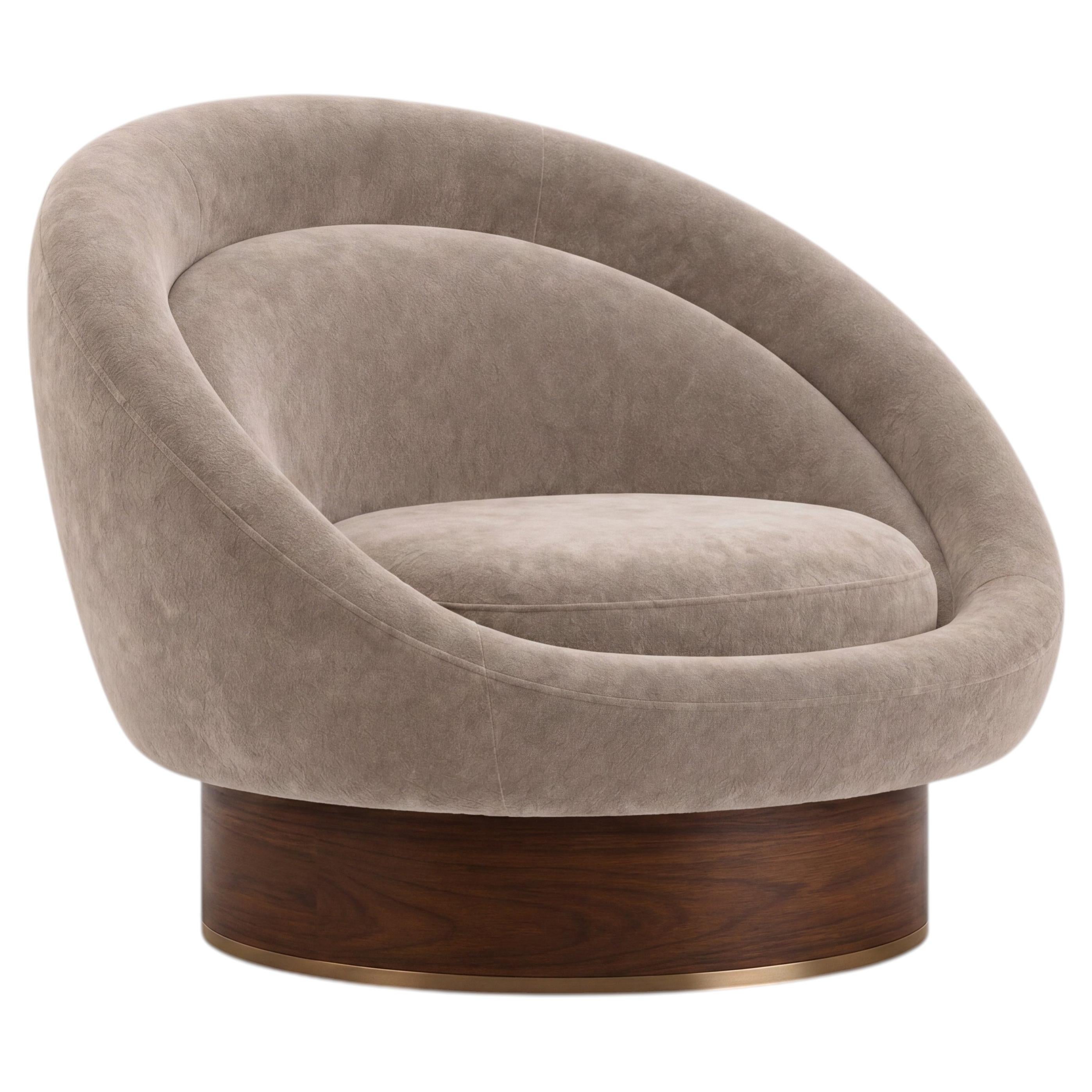 Chaise longue pivotante sculpturale en velours d'alpaga et base en noyer