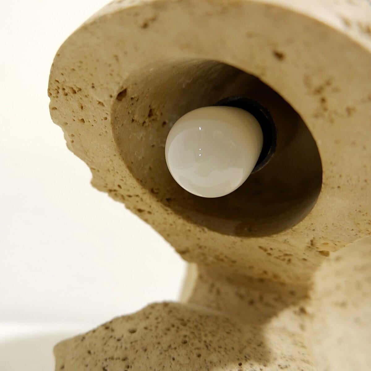 Sculptural Table Lamp by Giuliano Cesari for Nucleo Sormani, 1971 For Sale 10