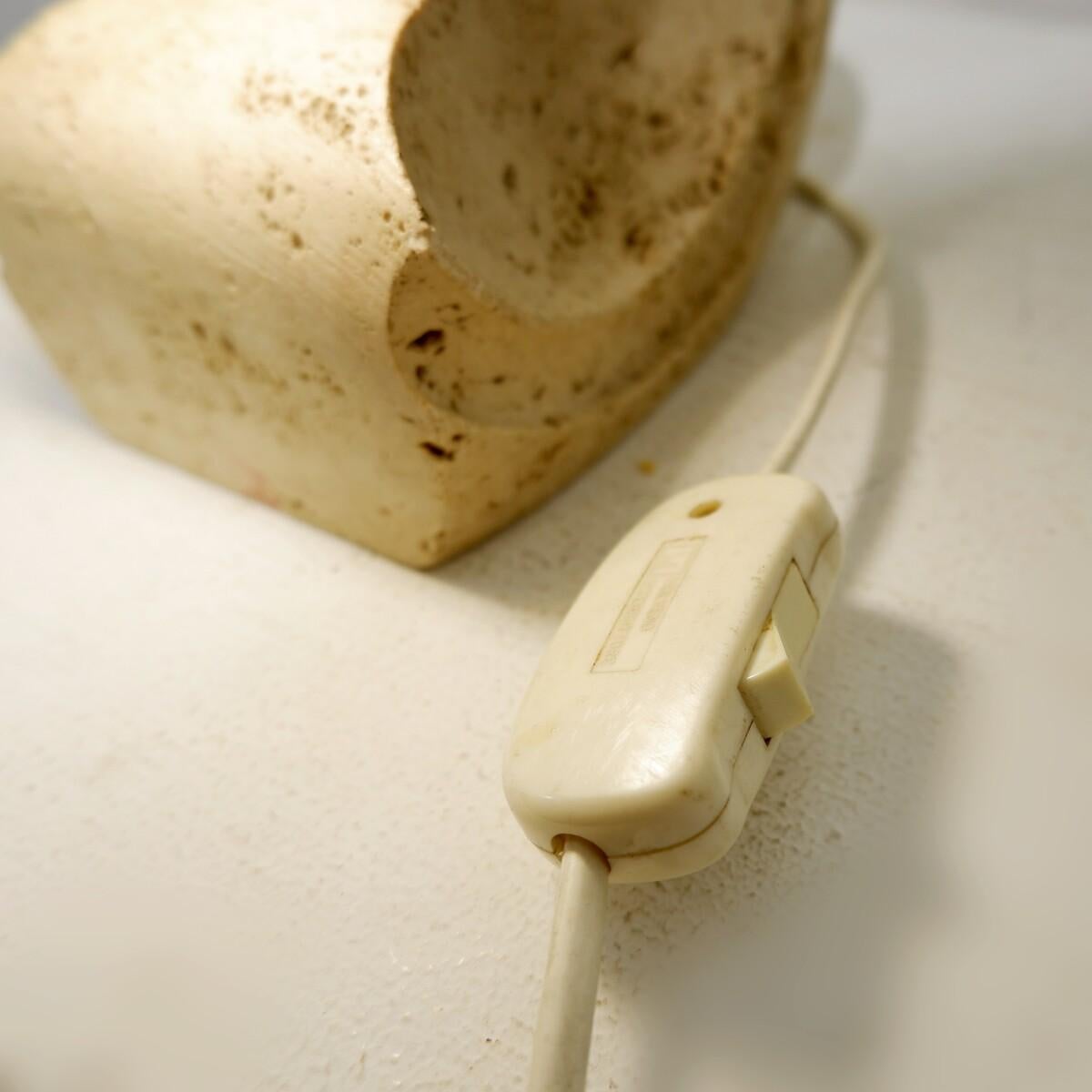 Sculptural Table Lamp by Giuliano Cesari for Nucleo Sormani, 1971 For Sale 1