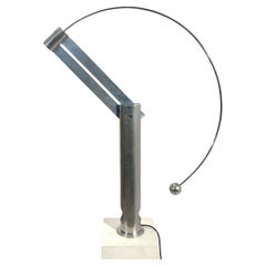 Lampada da tavolo scultorea di Pierre Lallemand in edizione limitata.