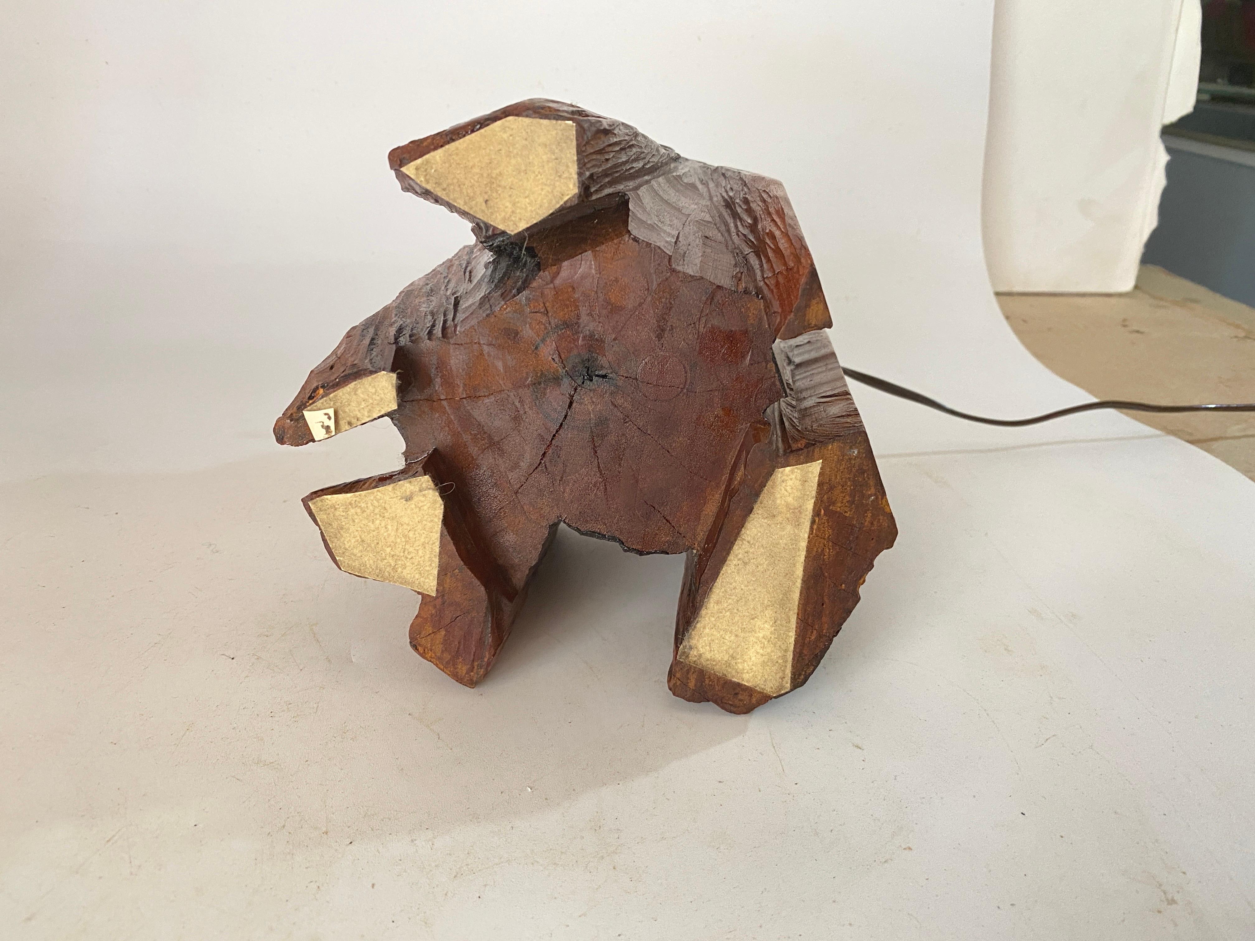 Sculptural Table Lamp Carved  in a Wood Block France 1950 In Good Condition In Auribeau sur Siagne, FR