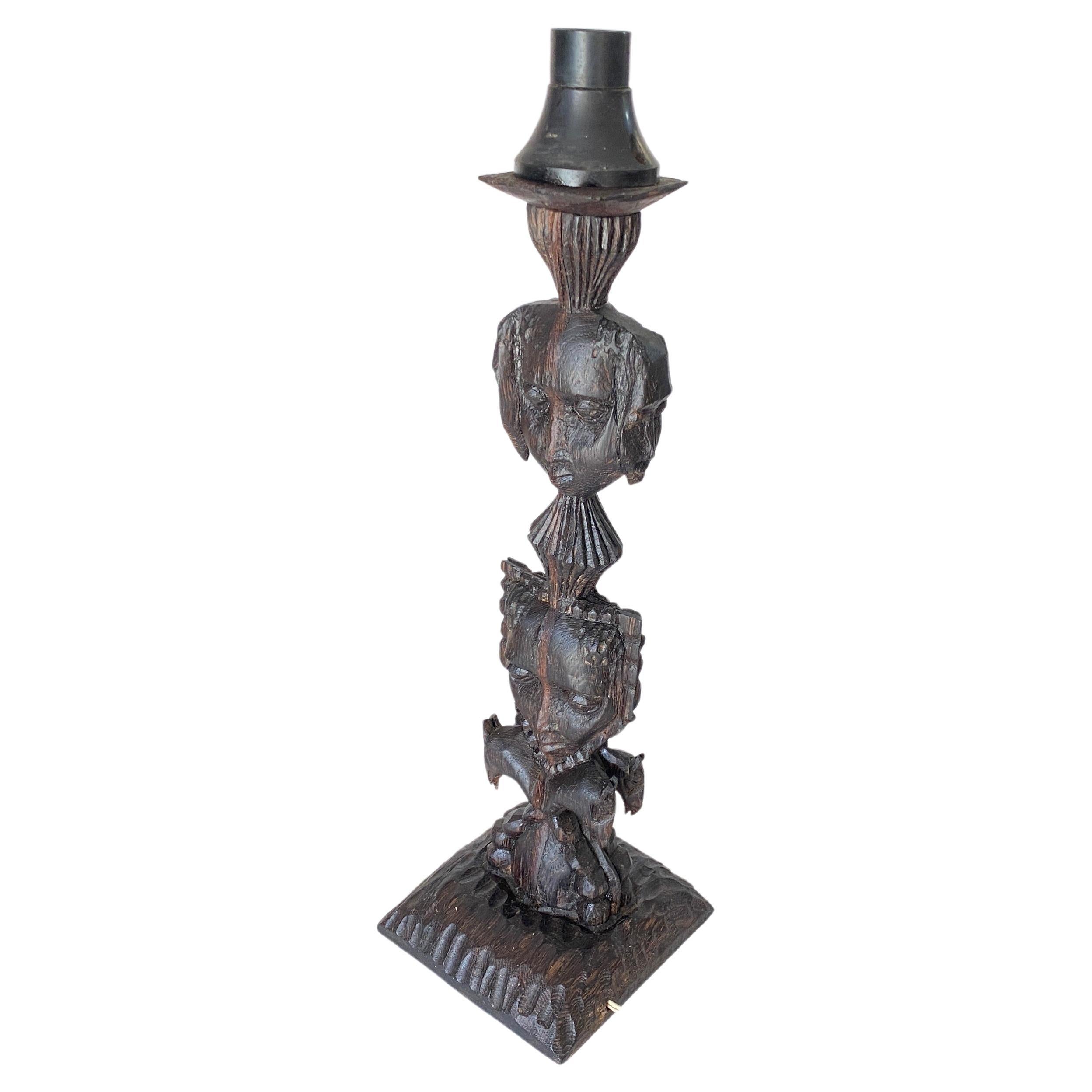 French Sculptural Table Lamp Carved on Every Sides in Wood, France, 1950 For Sale
