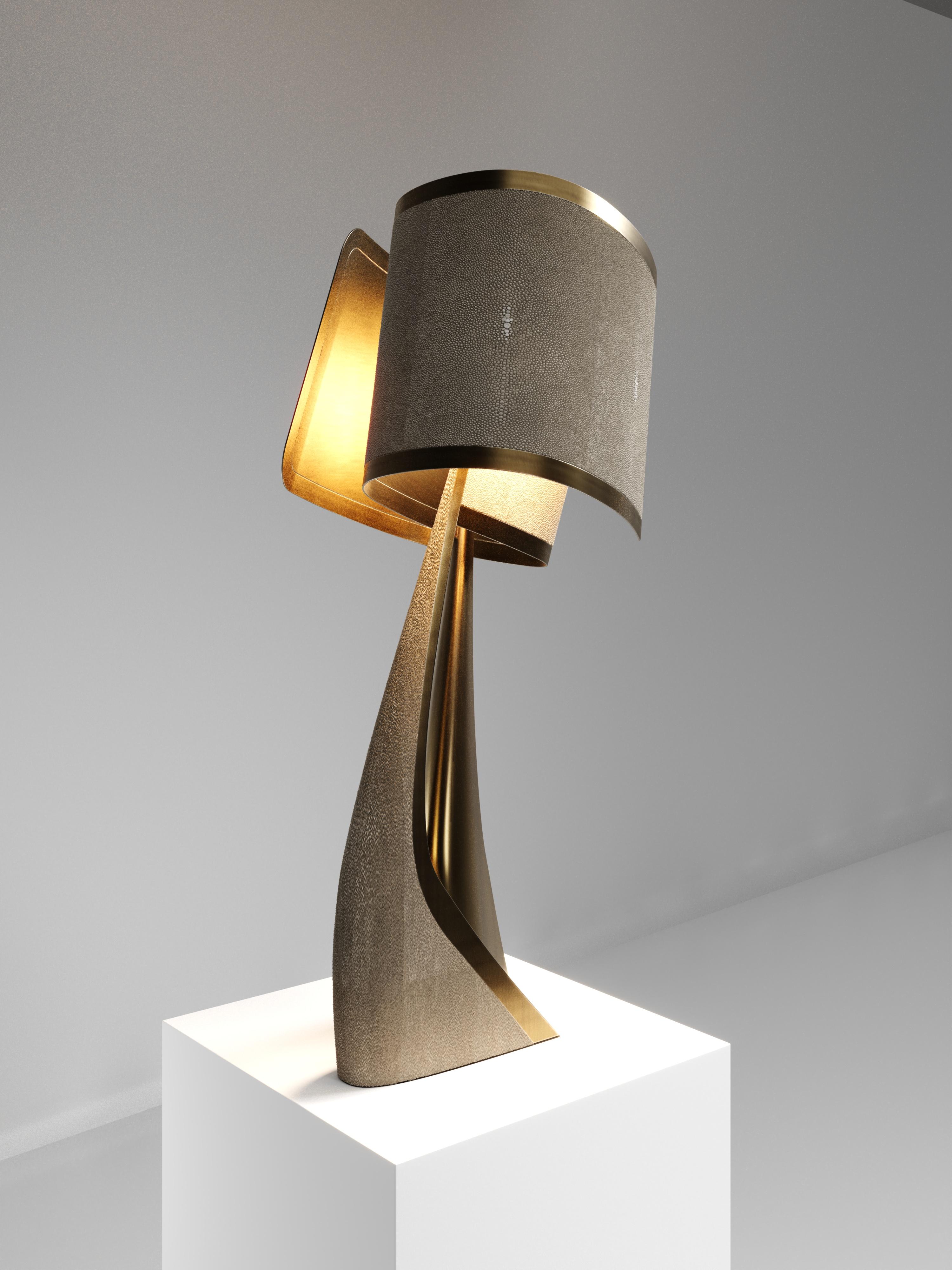 Sculptural Table Lamp in Shagreen Inlay and Bronze-Patina Brass by Kifu Paris For Sale 1