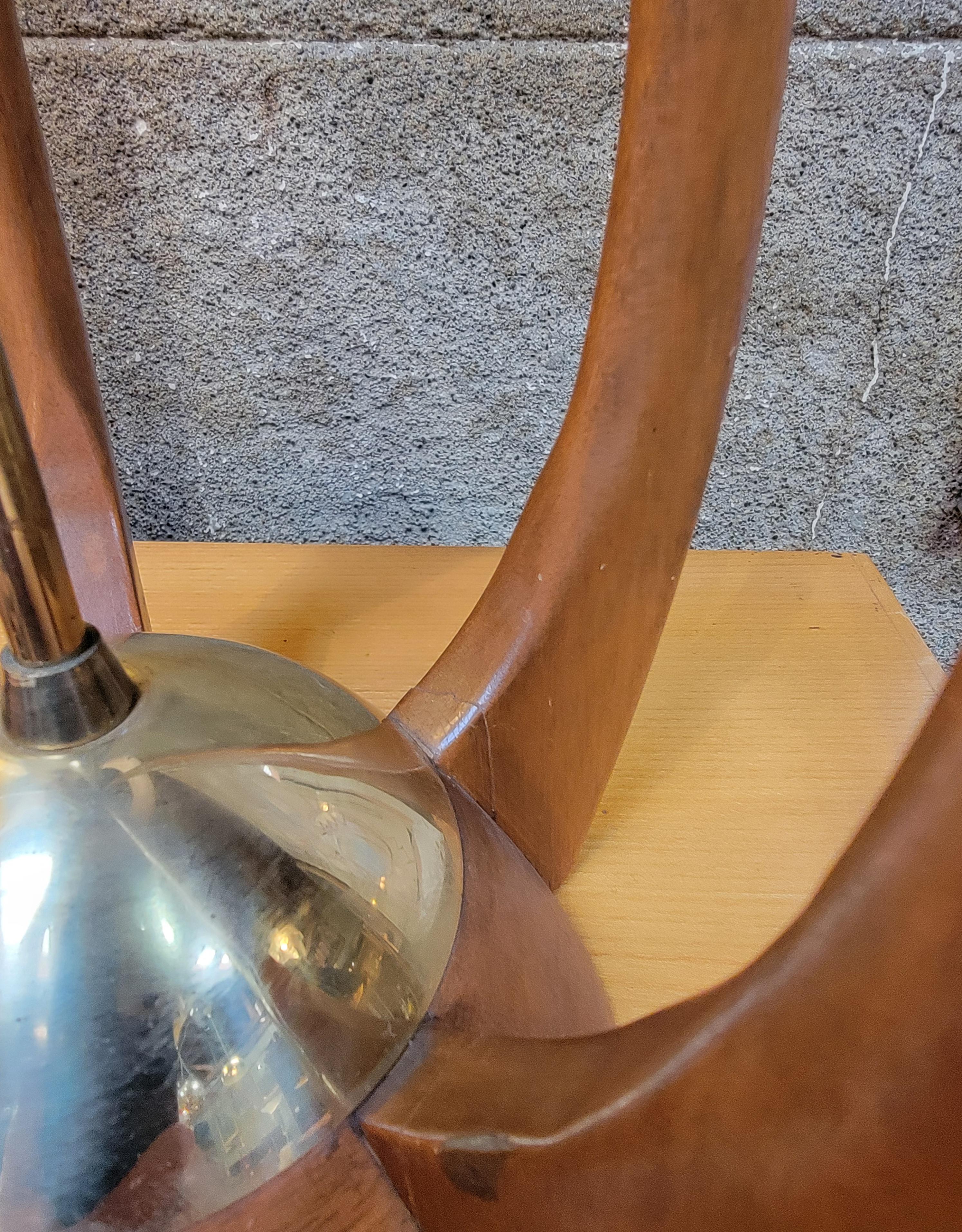 Sculptural Table Lamp manner of Modeline For Sale 1