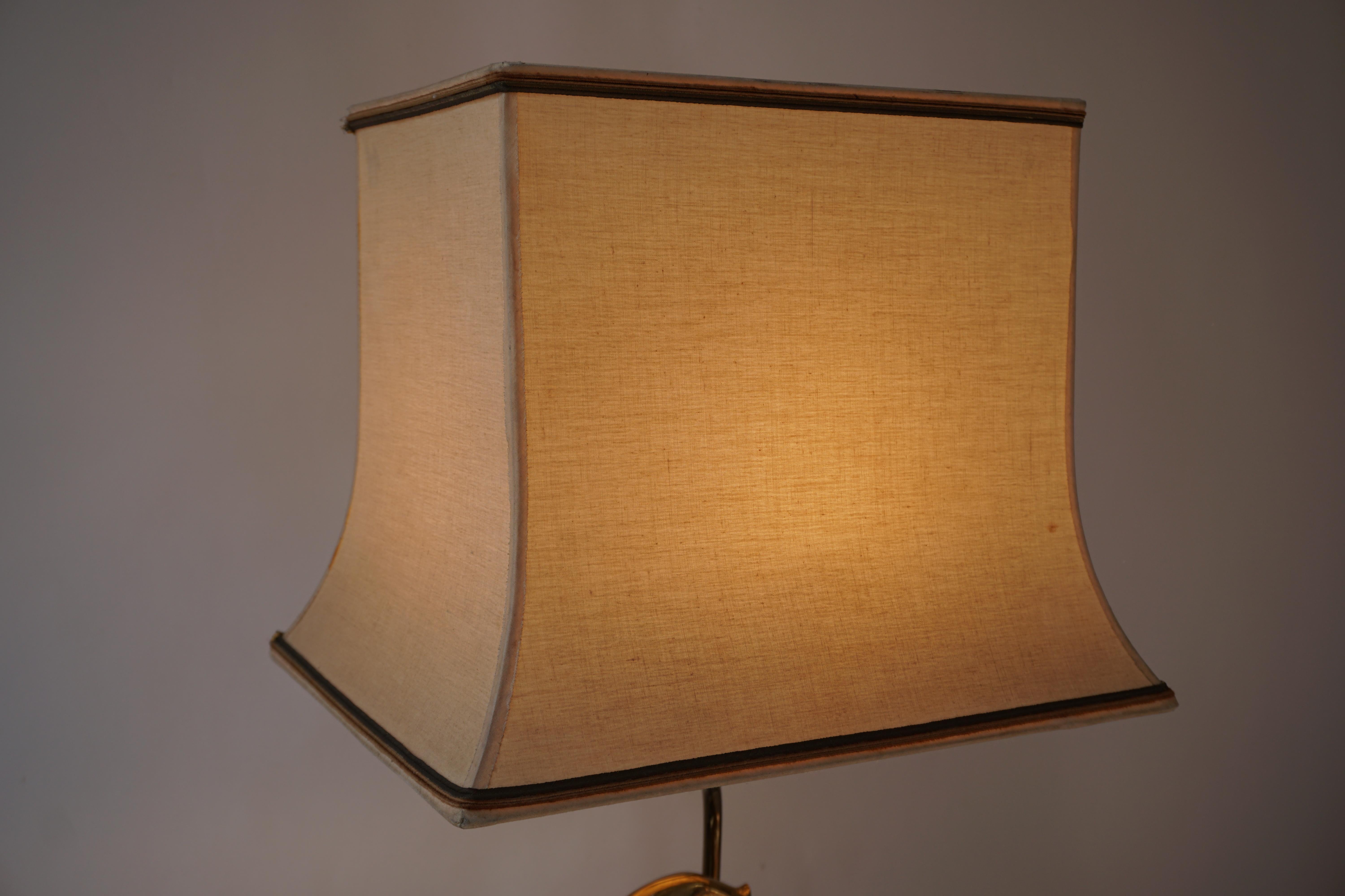 Sculptural Table Lamp with Birds in Brass and Leather, 1970s For Sale 9