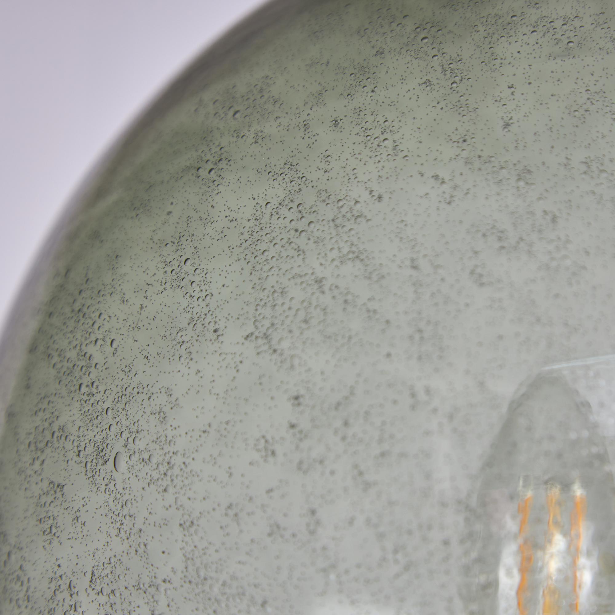 Verre Lampe de table sculpturale avec globe en verre bullé et chrome en vente