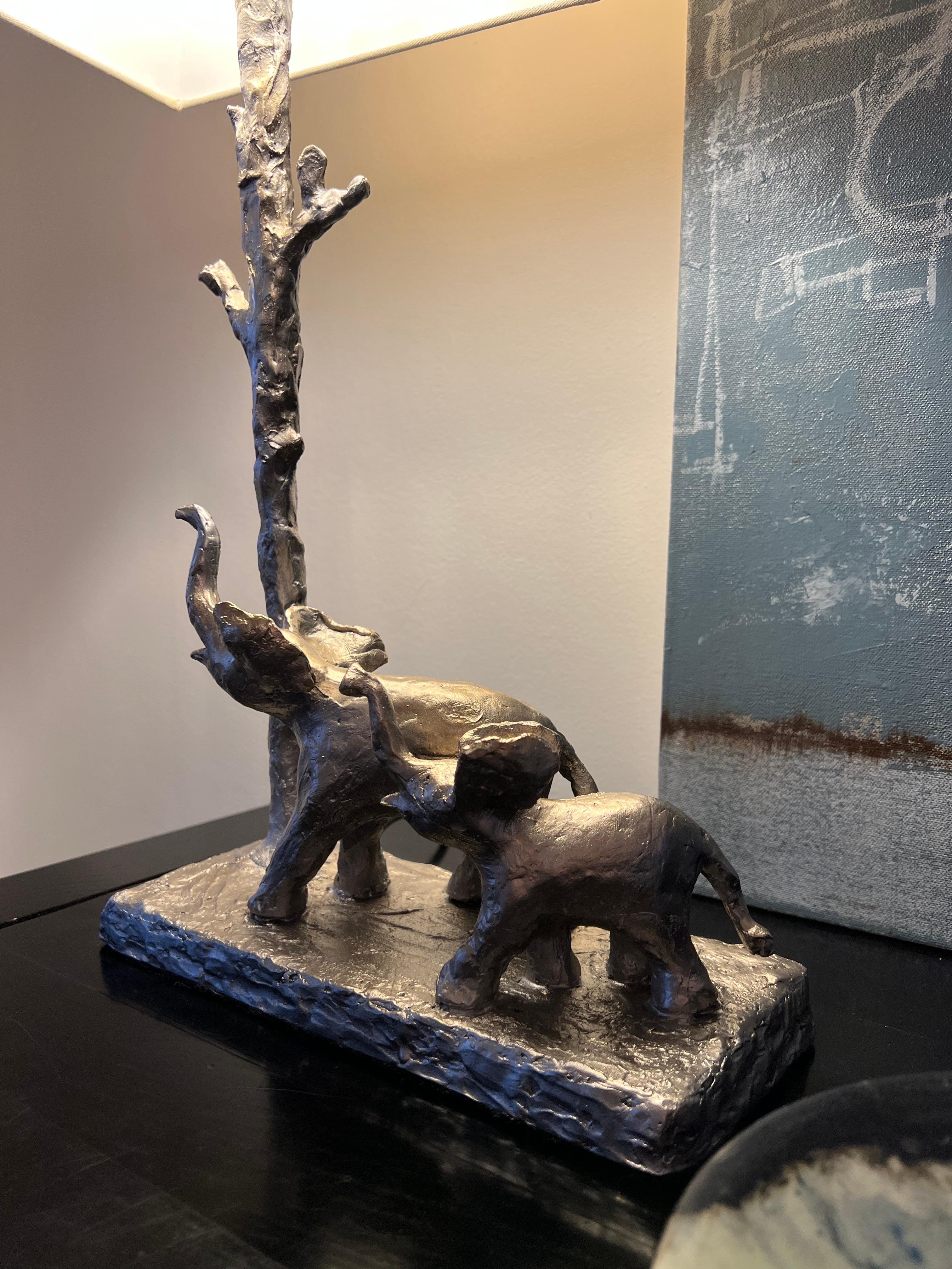 Elephants  table lamp , handmade and cast In New Condition For Sale In London, GB