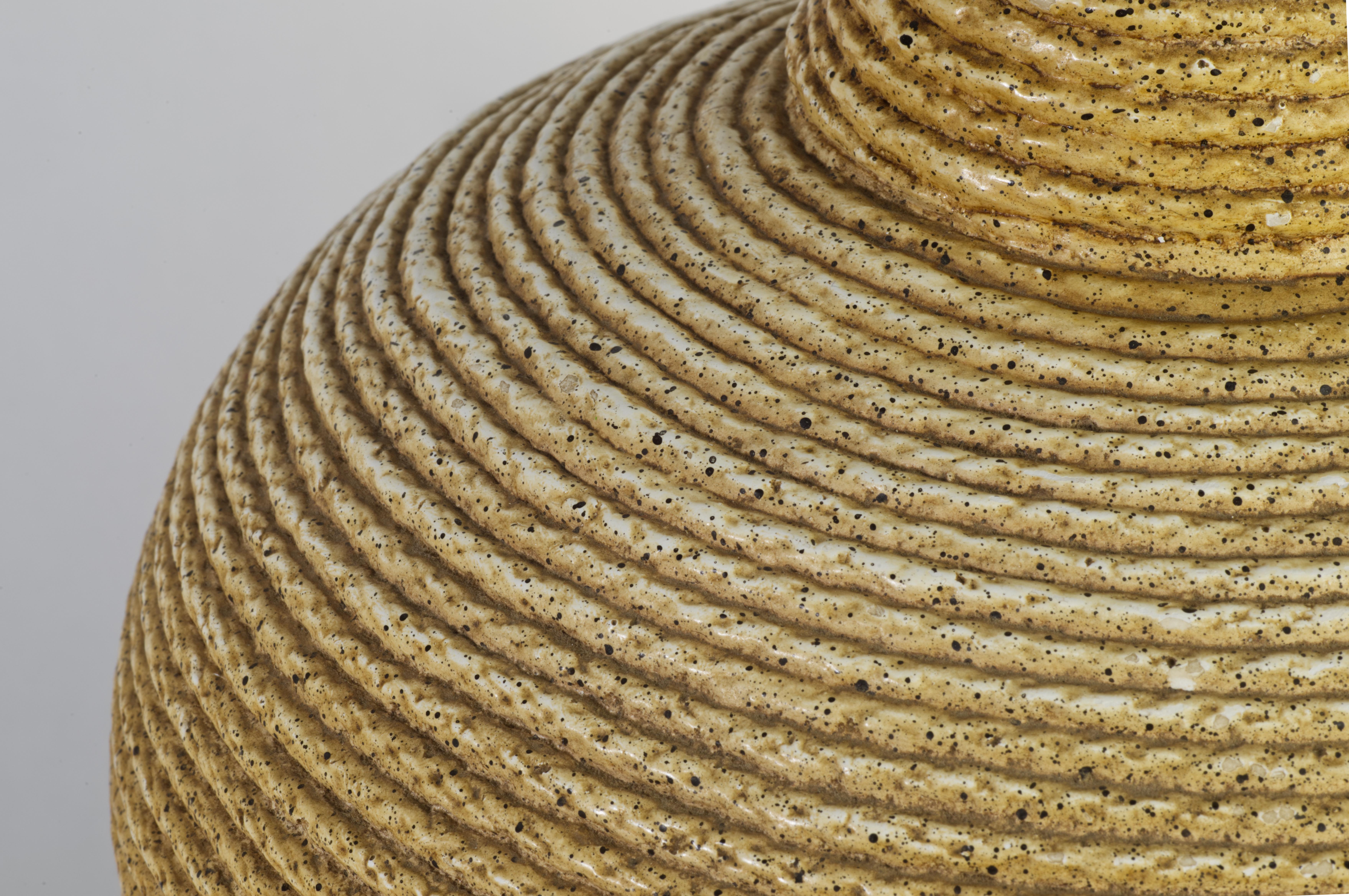 Lampe de table sculpturale avec texture de corde, céramique et Wood, Mid Century Modern en vente 2