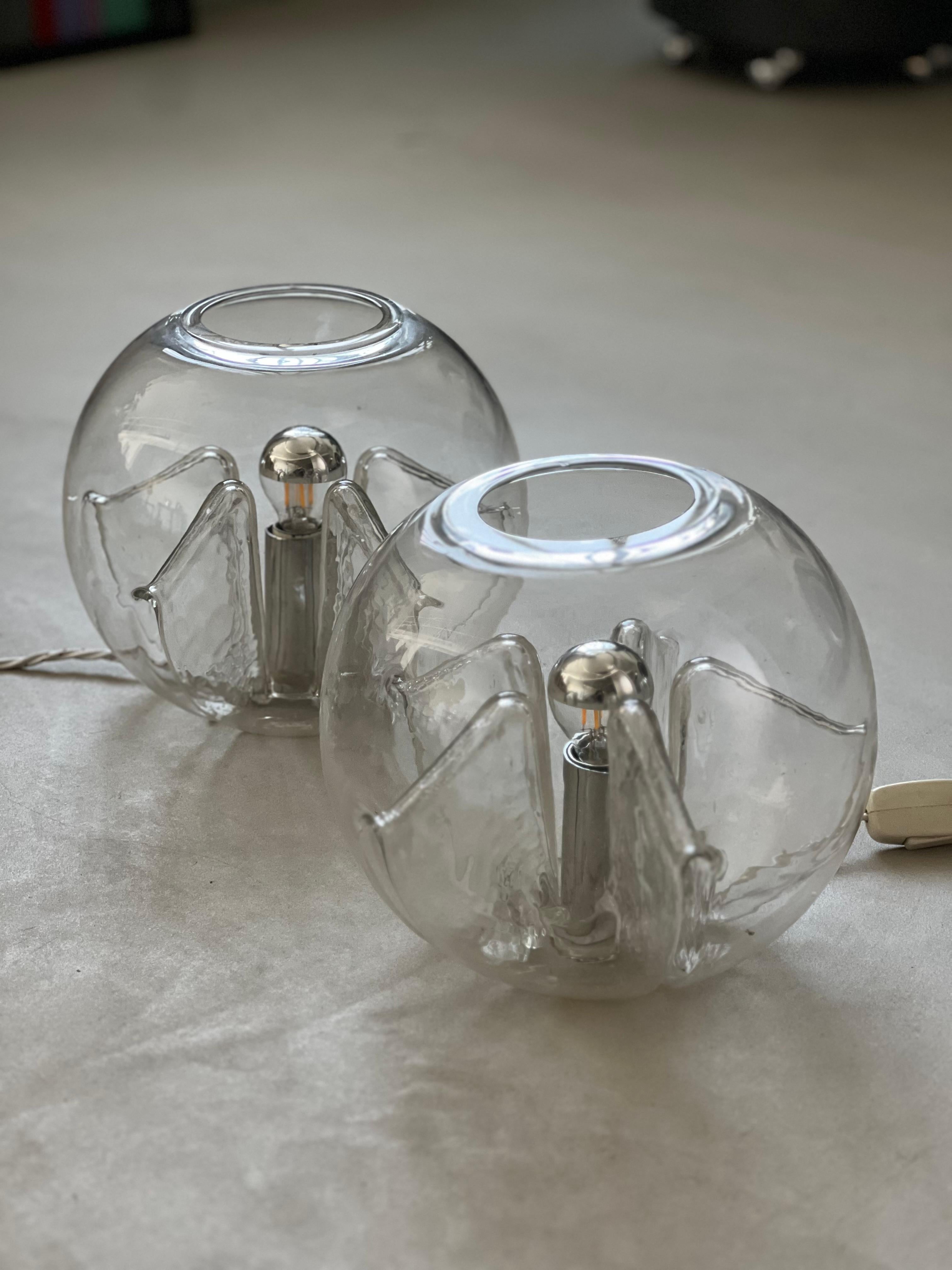 Paire de lampes de table/bedsidetabe rares de Toni Zuccheri pour VeArt  1970's Bon état - En vente à Milano, IT