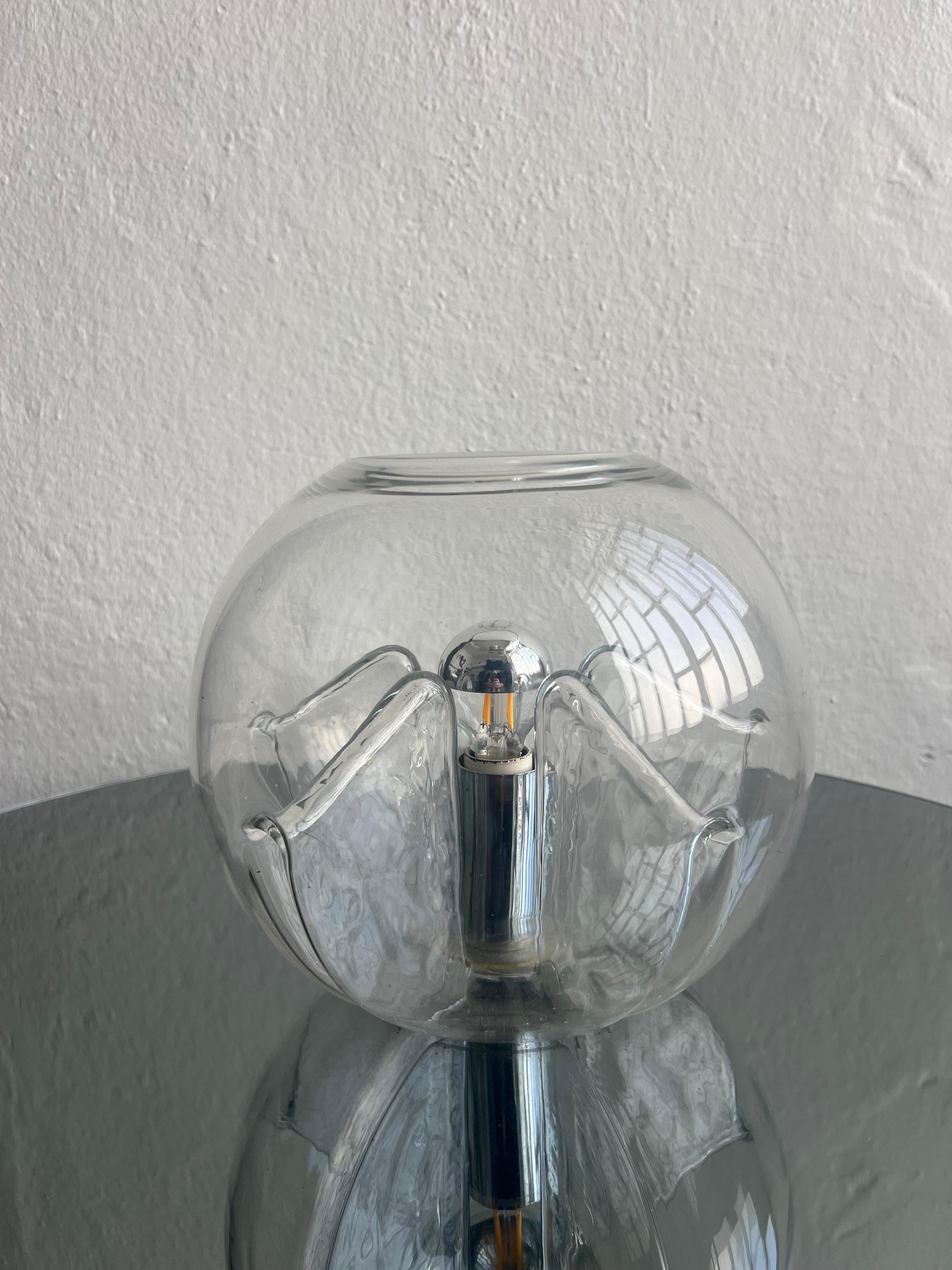 Paire de lampes de table/bedsidetabe rares de Toni Zuccheri pour VeArt  1970's en vente 1
