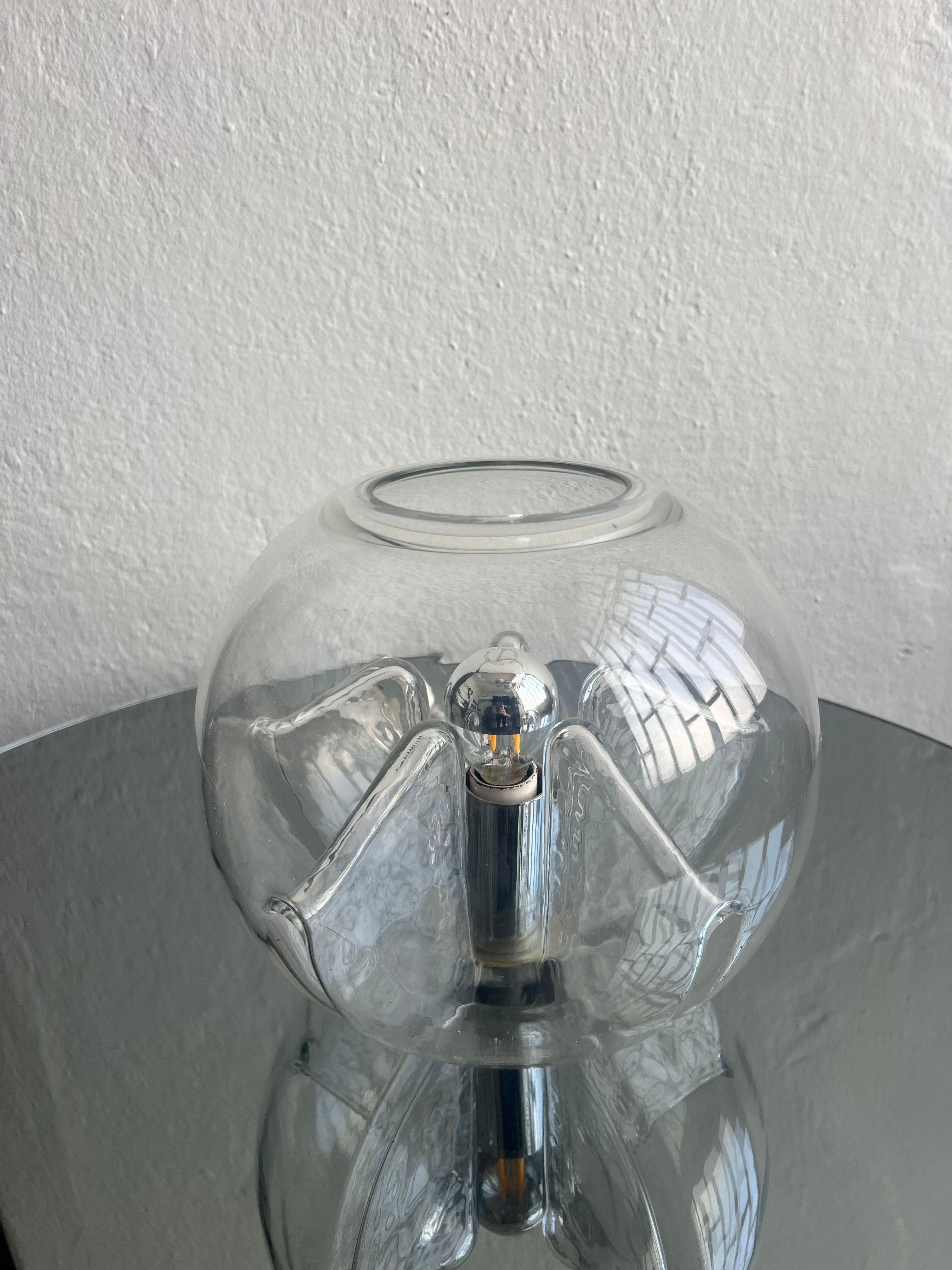 Paire de lampes de table/bedsidetabe rares de Toni Zuccheri pour VeArt  1970's en vente 2