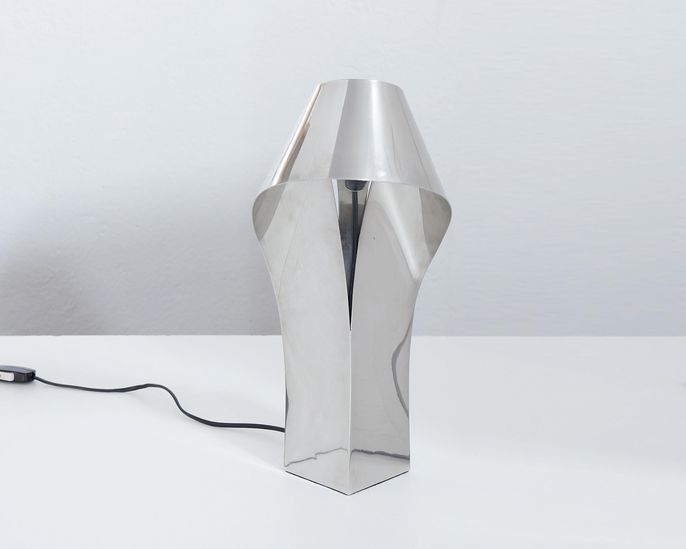 French Sculptural table or desk lamp in chromed metal by Serge Mansau, France 1970 For Sale