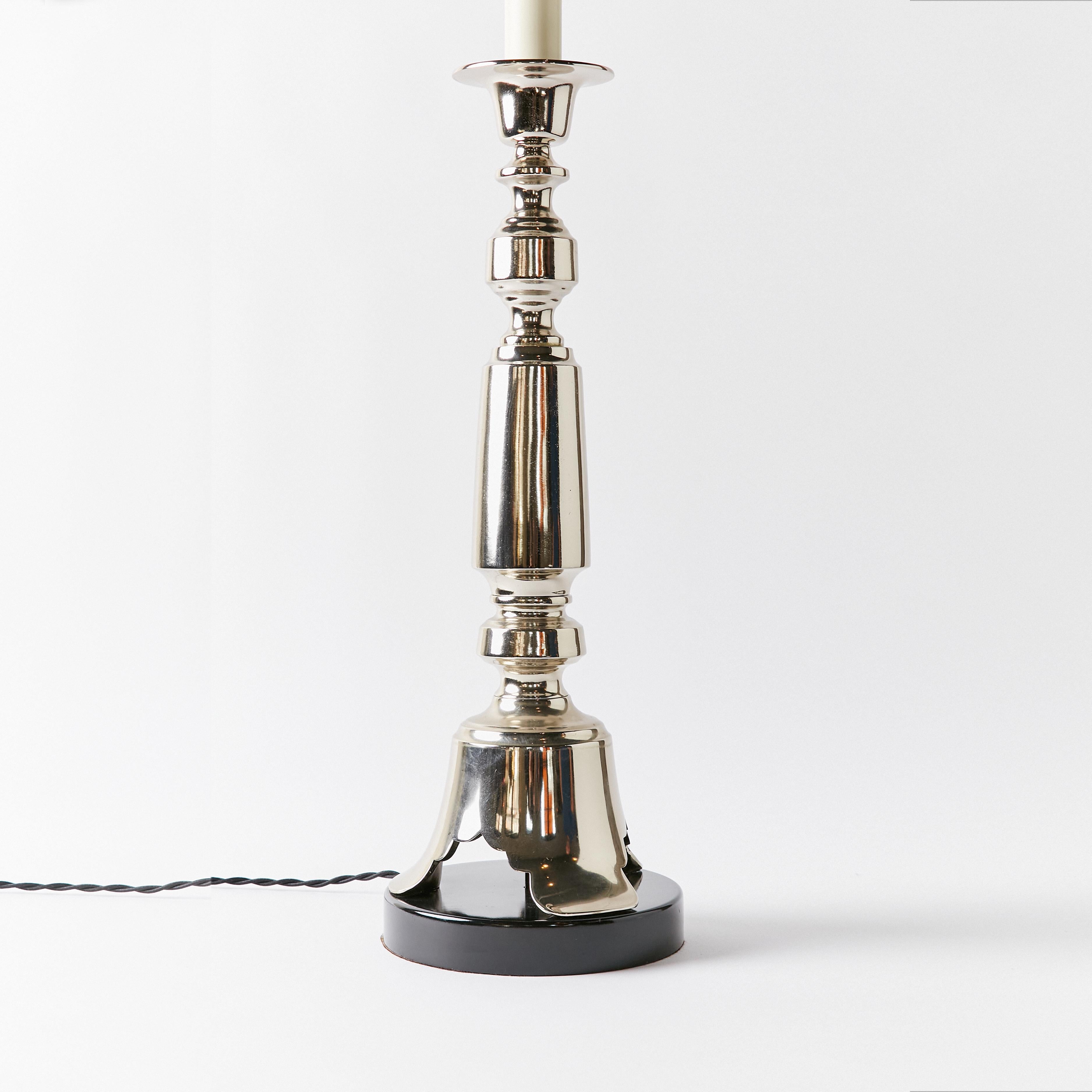 Metal Sculptural Tall Lamp in Hollywood Regency Chinoiserie Style For Sale