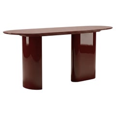 Skulpturaler Konsolentisch „Tangent“ von DK3, lackiert, oxbloodrot, 180 x 85 cm