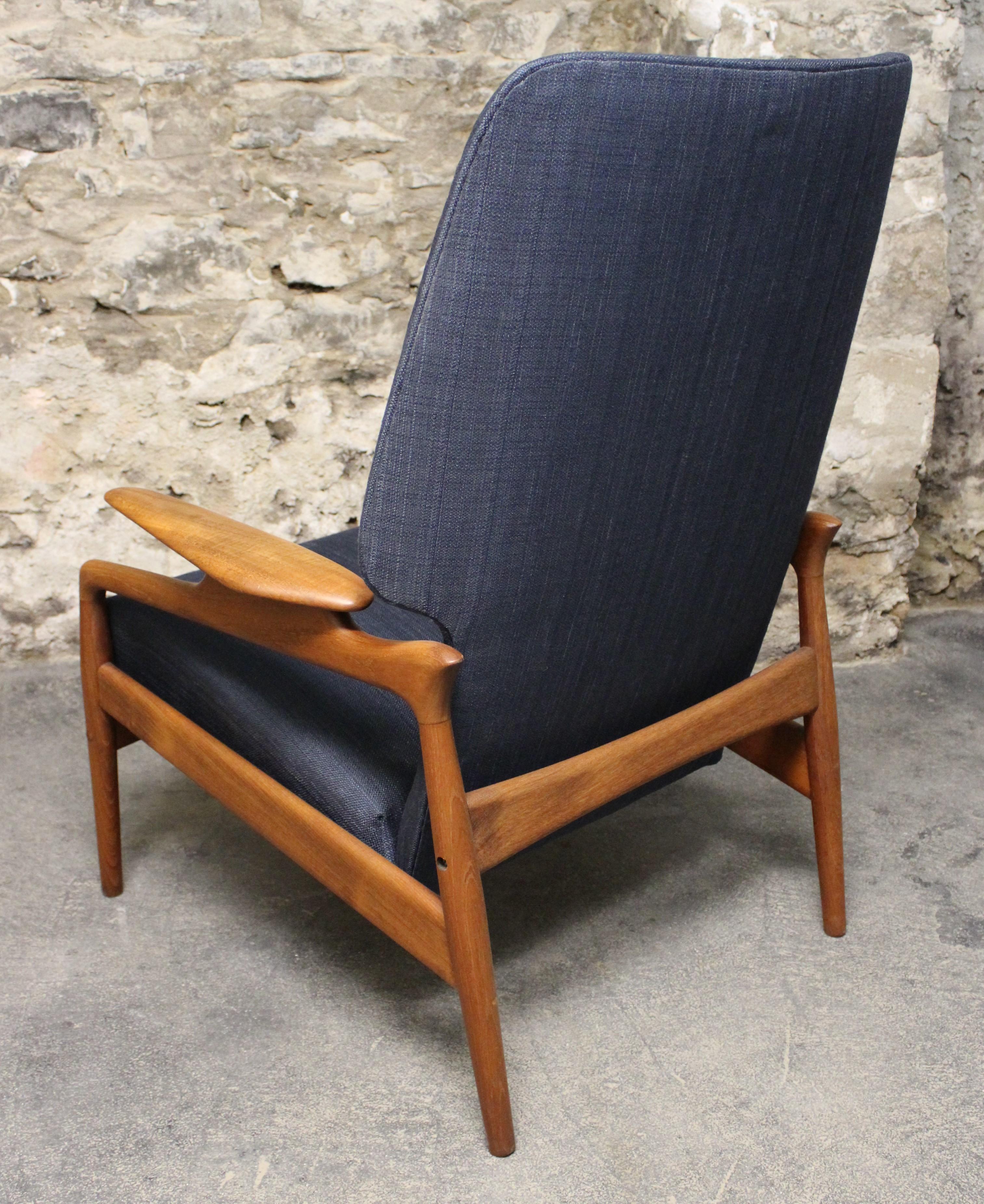 Sculptural Teak Lounge Chair by John Bone (Skandinavische Moderne)