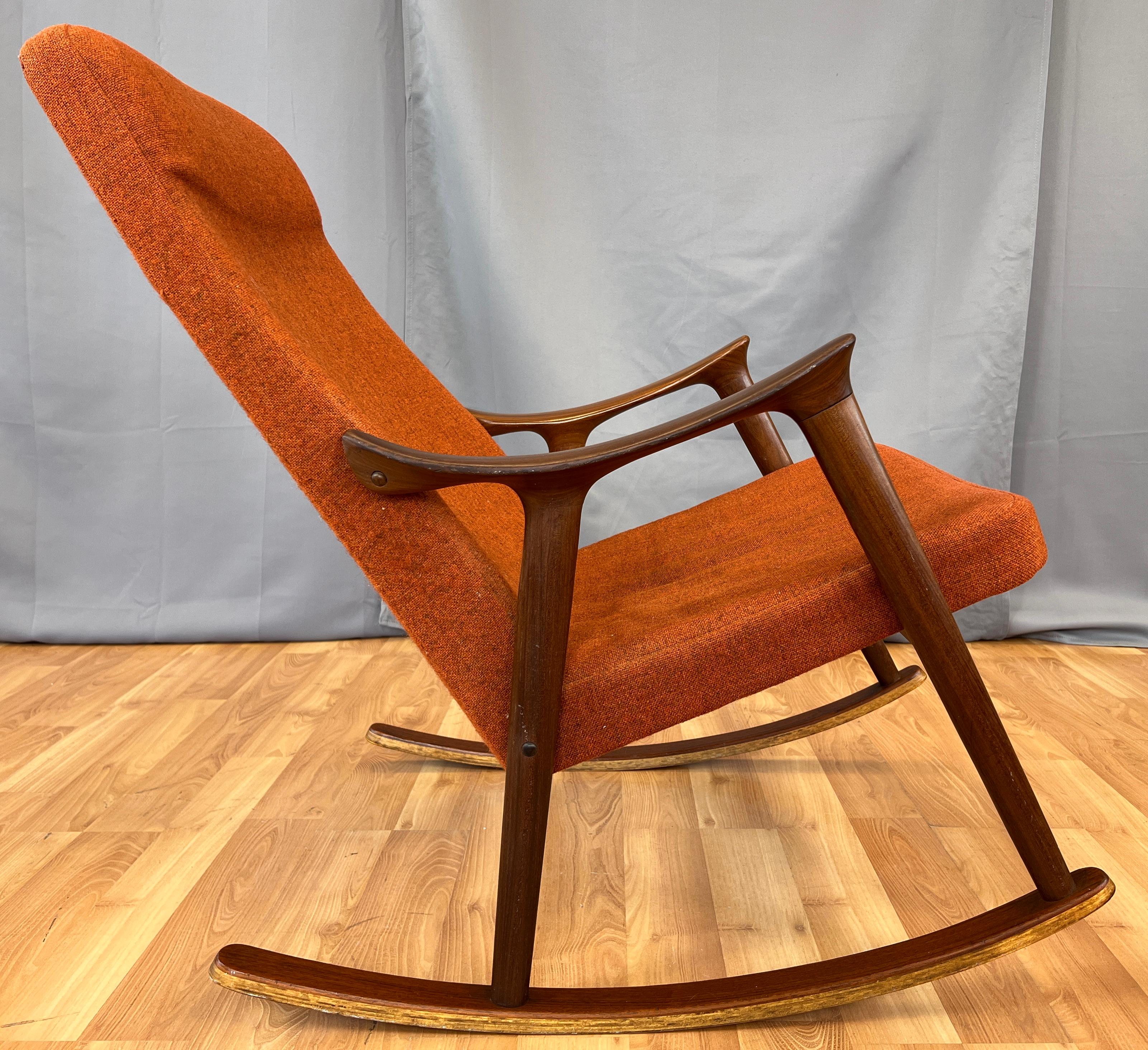 Laine Chaise à bascule sculpturale en teck d'Igmar Relling pour Westnofa en vente