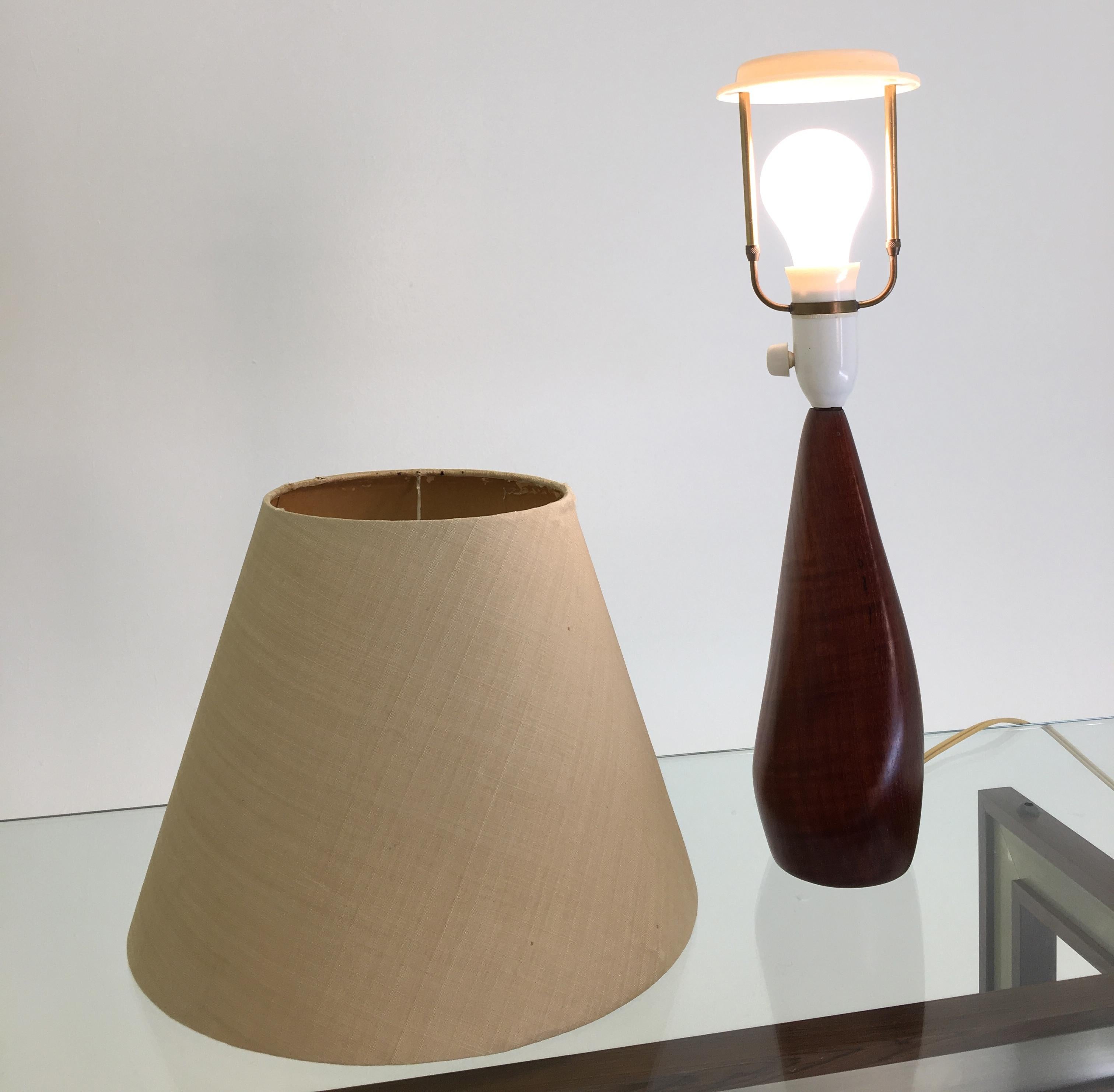 Scandinavian Modern Sculptural Teak Table Lamp by Ernst Henriksen with Original Shade