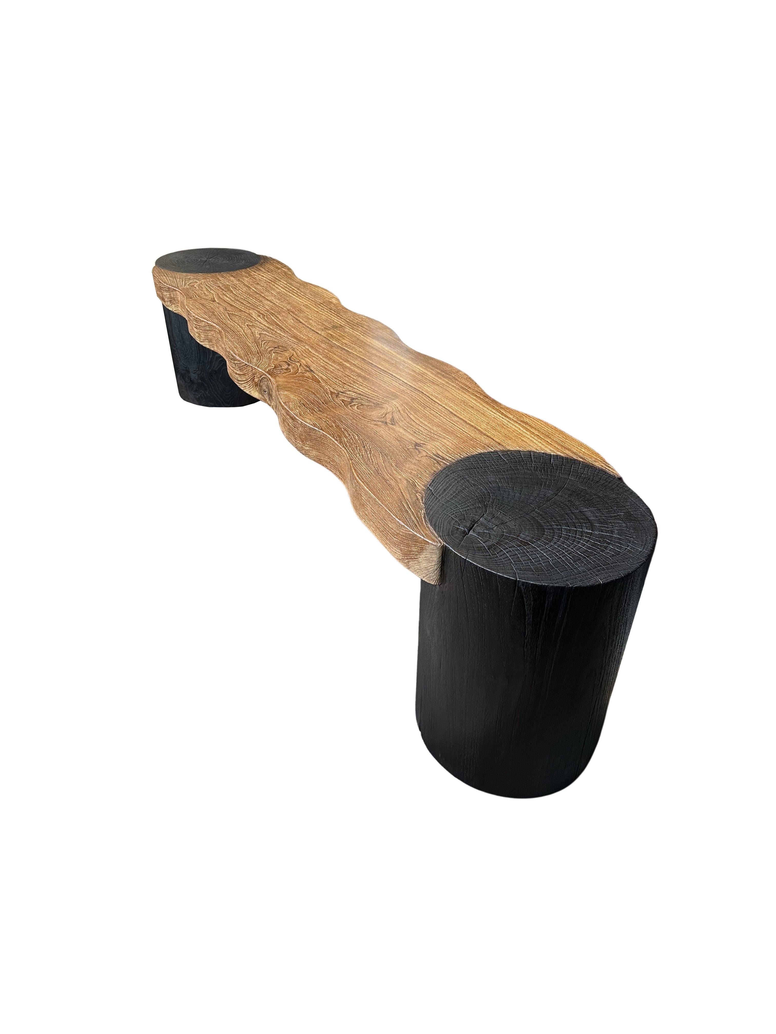 Sculptural Teak Wood Bench, Modern Organic, Burnt & Natural Finish In New Condition For Sale In Jimbaran, Bali
