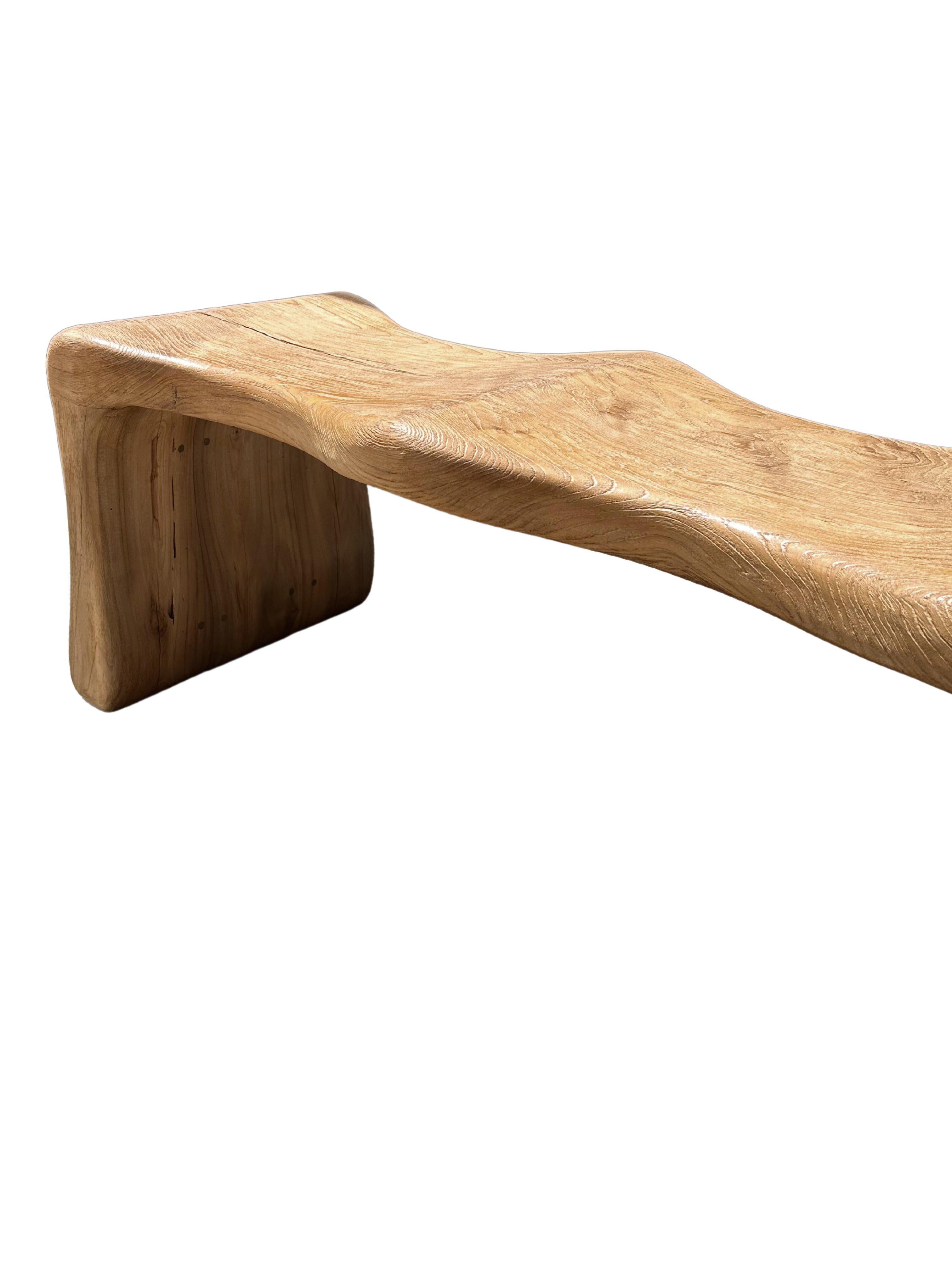 Sculptural Teak Wood Bench, Modern Organic, Stunning Wood Textures In New Condition For Sale In Jimbaran, Bali