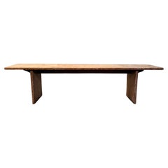 Banc sculptural en bois de teck, textures de bois organiques modernes et étonnantes