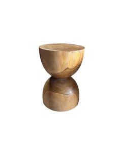 Tavolino scultoreo in legno di teak, con texture del legno mozzafiato, moderno e organico