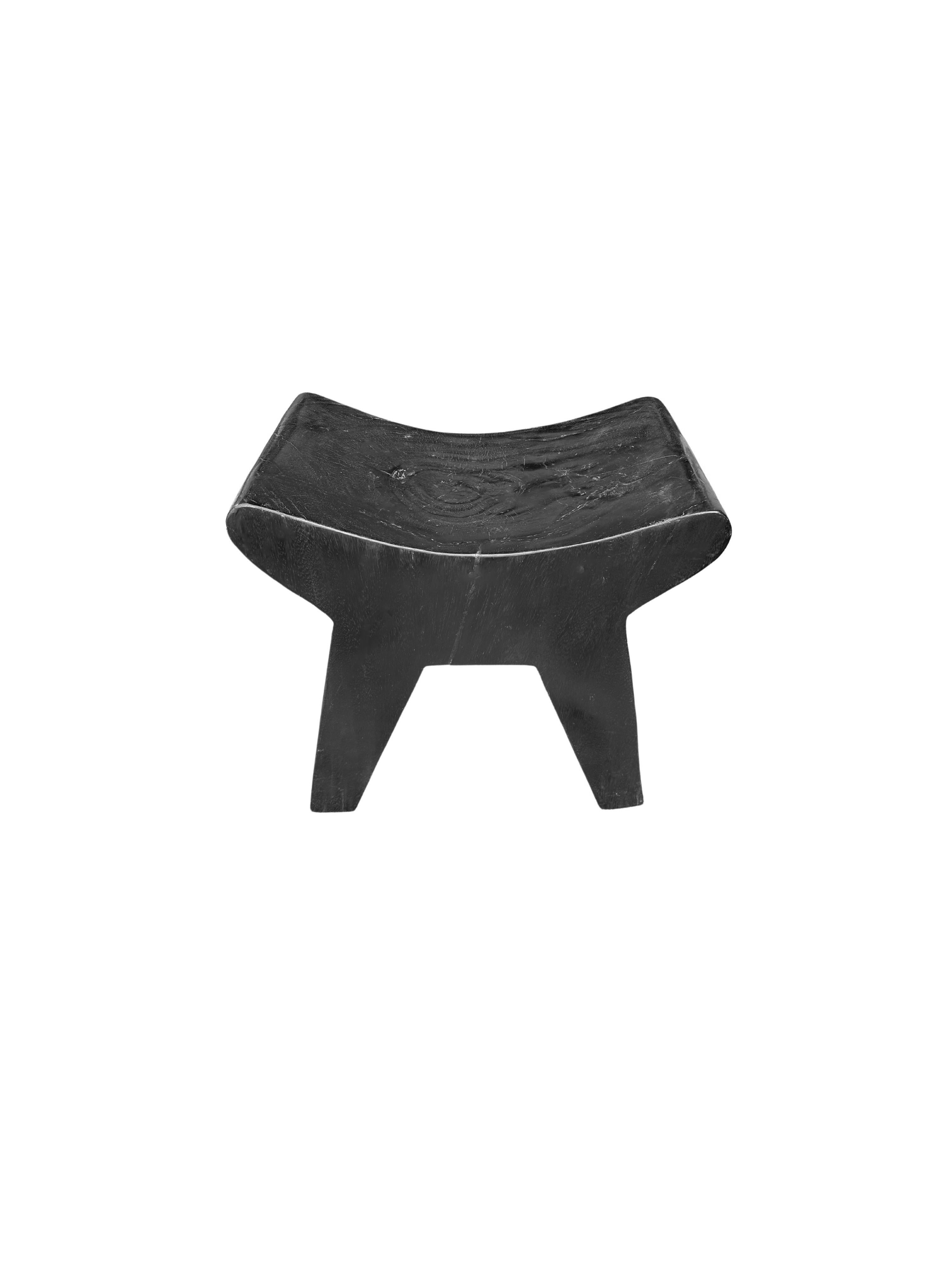 Sculptural Teak Wood Stool In New Condition For Sale In Jimbaran, Bali