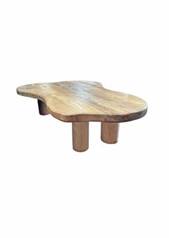 Tavolo scultoreo in legno di teak, moderno organico, texture del legno sorprendenti