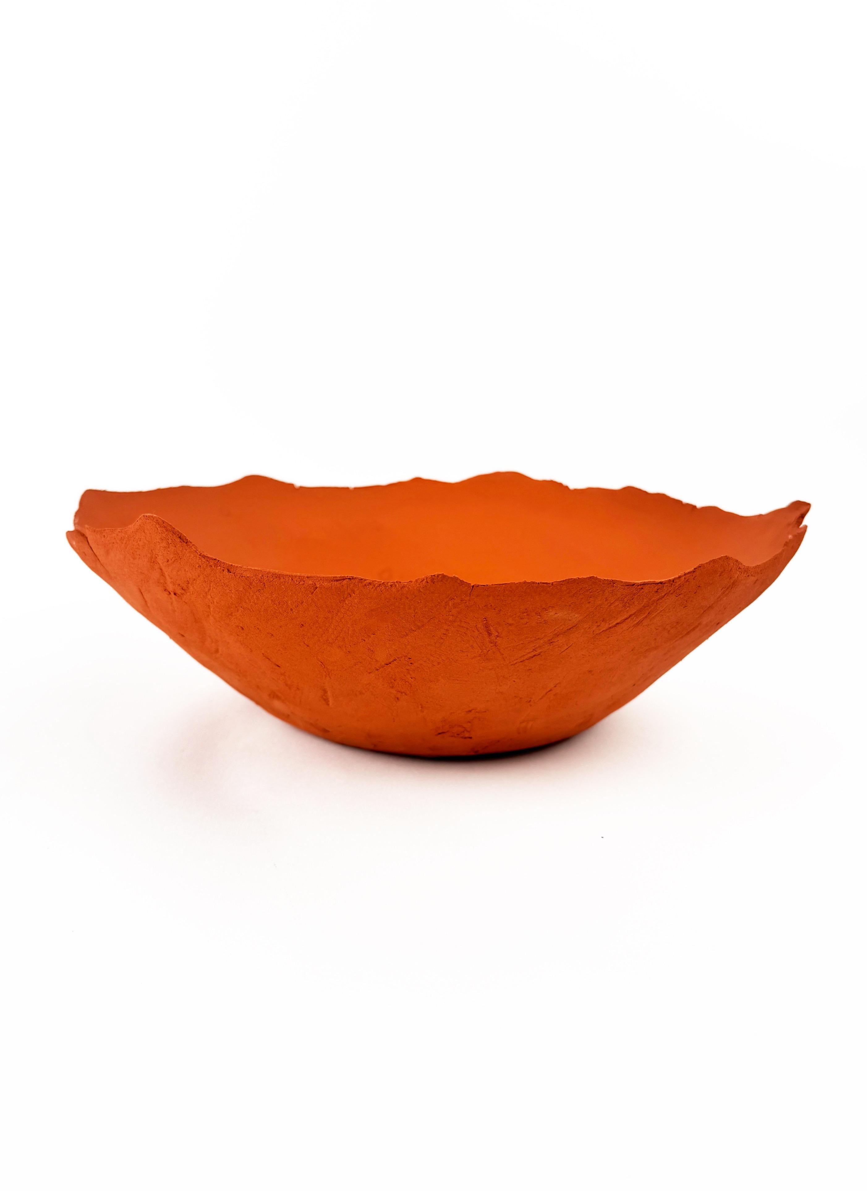 Cuenco escultórico de cerámica de terracota, certificado digitalmente, objeto sostenible Hecho a mano en venta