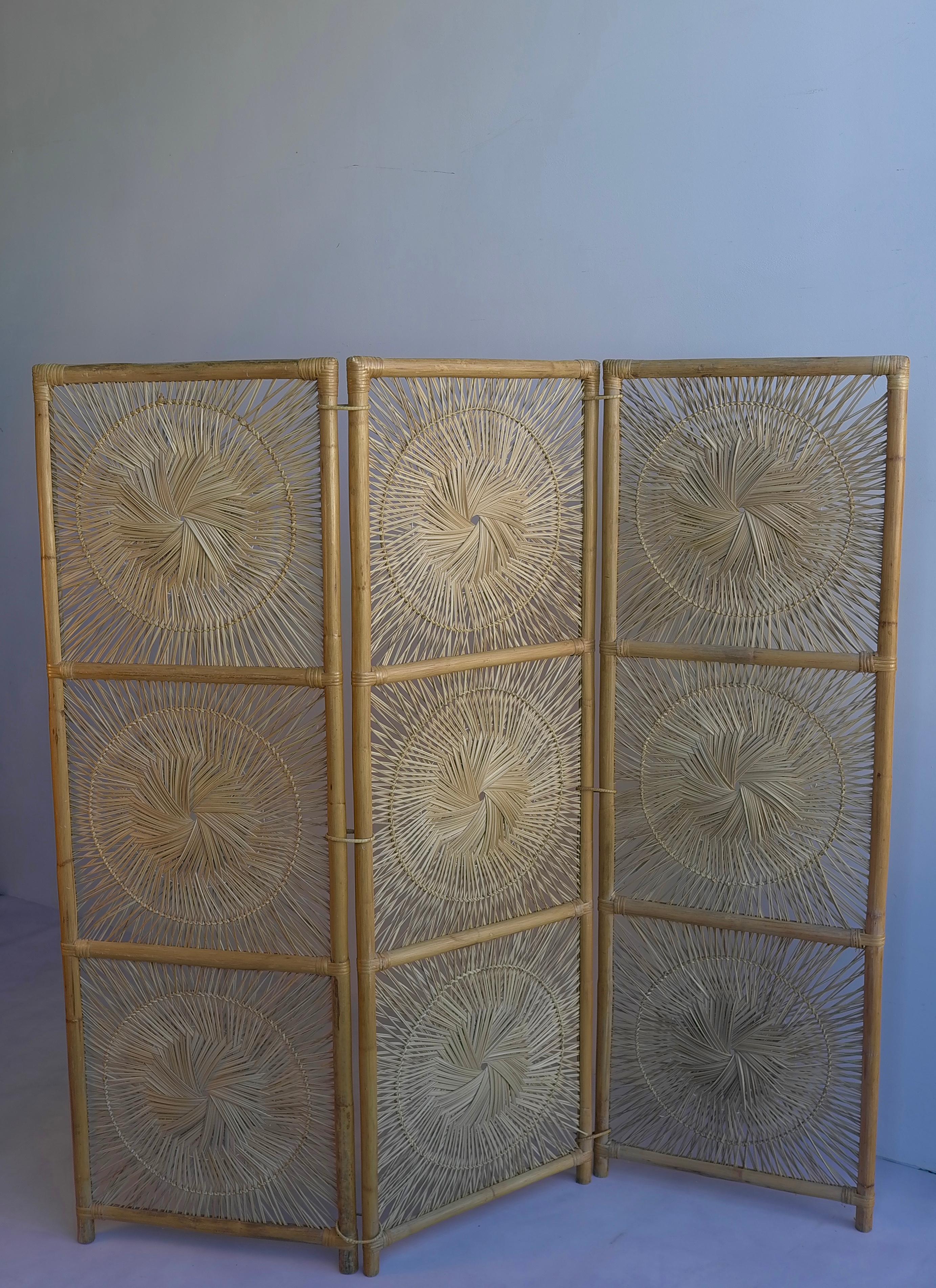 Mid-Century Modern Sculptural Three-Panel Midcentury Bamboo Screen Room Divider For Sale