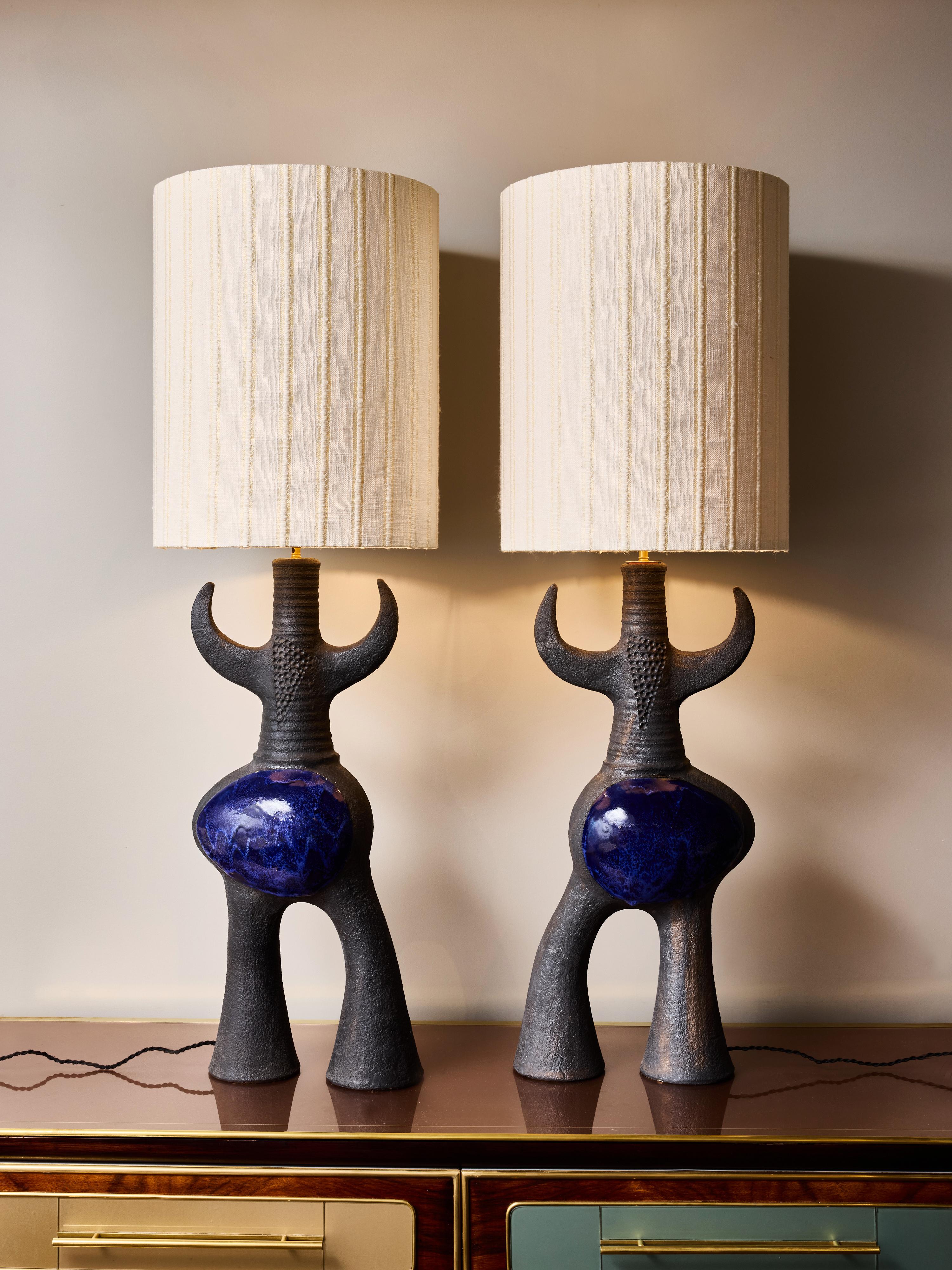Mid-Century Modern Lampes de table sculpturales en céramique Toro de Dominique Pouchain en vente