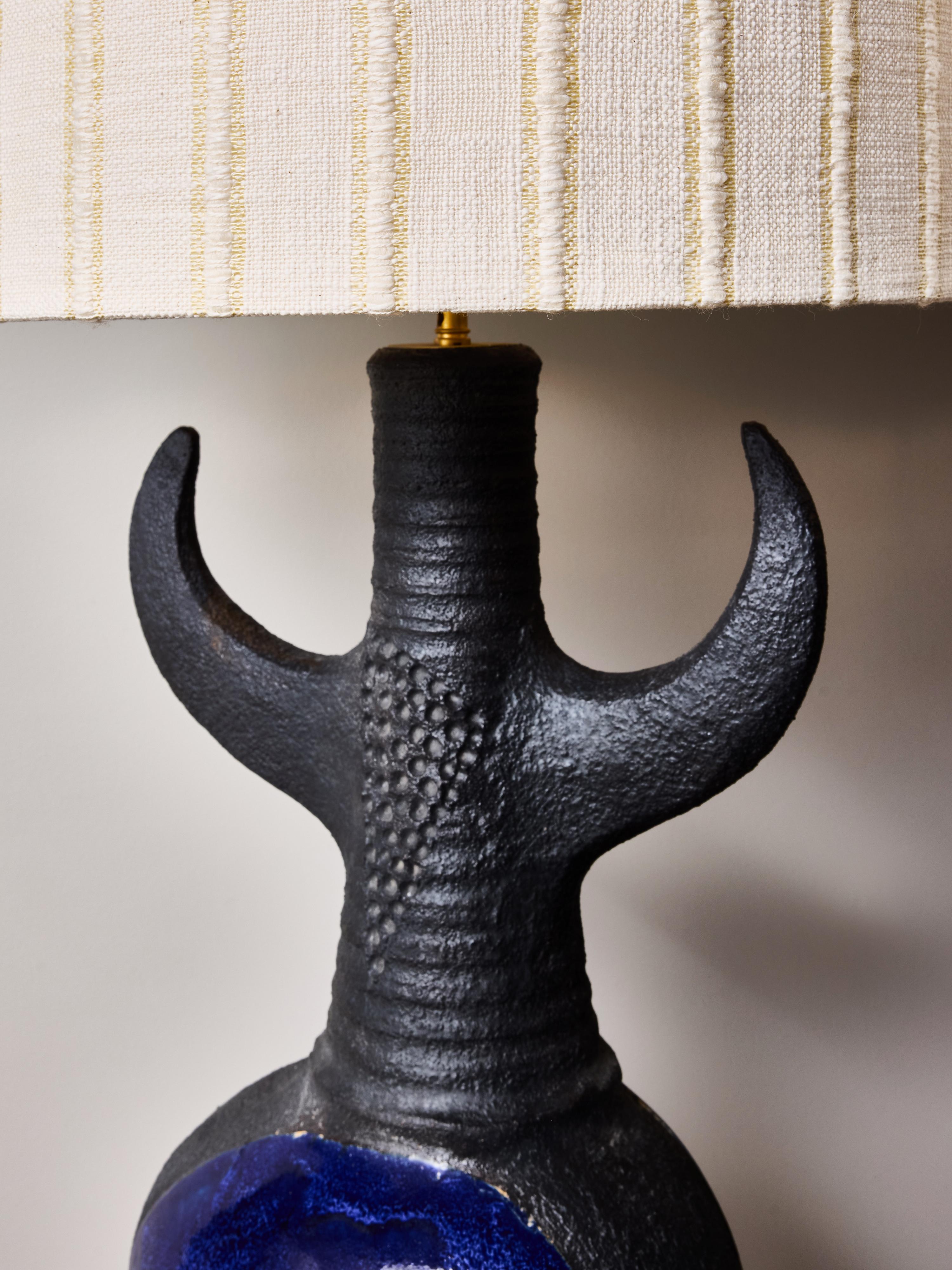 Lampes de table sculpturales en céramique Toro de Dominique Pouchain Bon état - En vente à Saint-Ouen, IDF