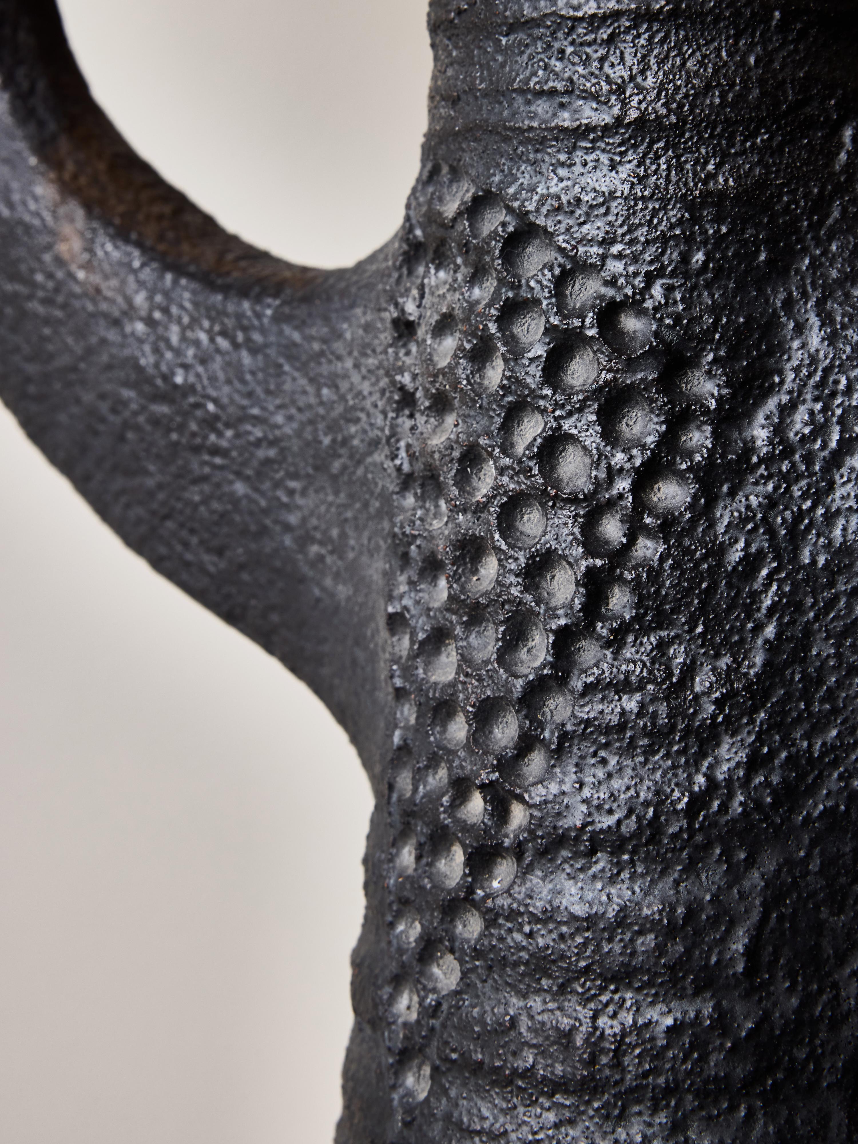 Céramique Lampes de table sculpturales en céramique Toro de Dominique Pouchain en vente