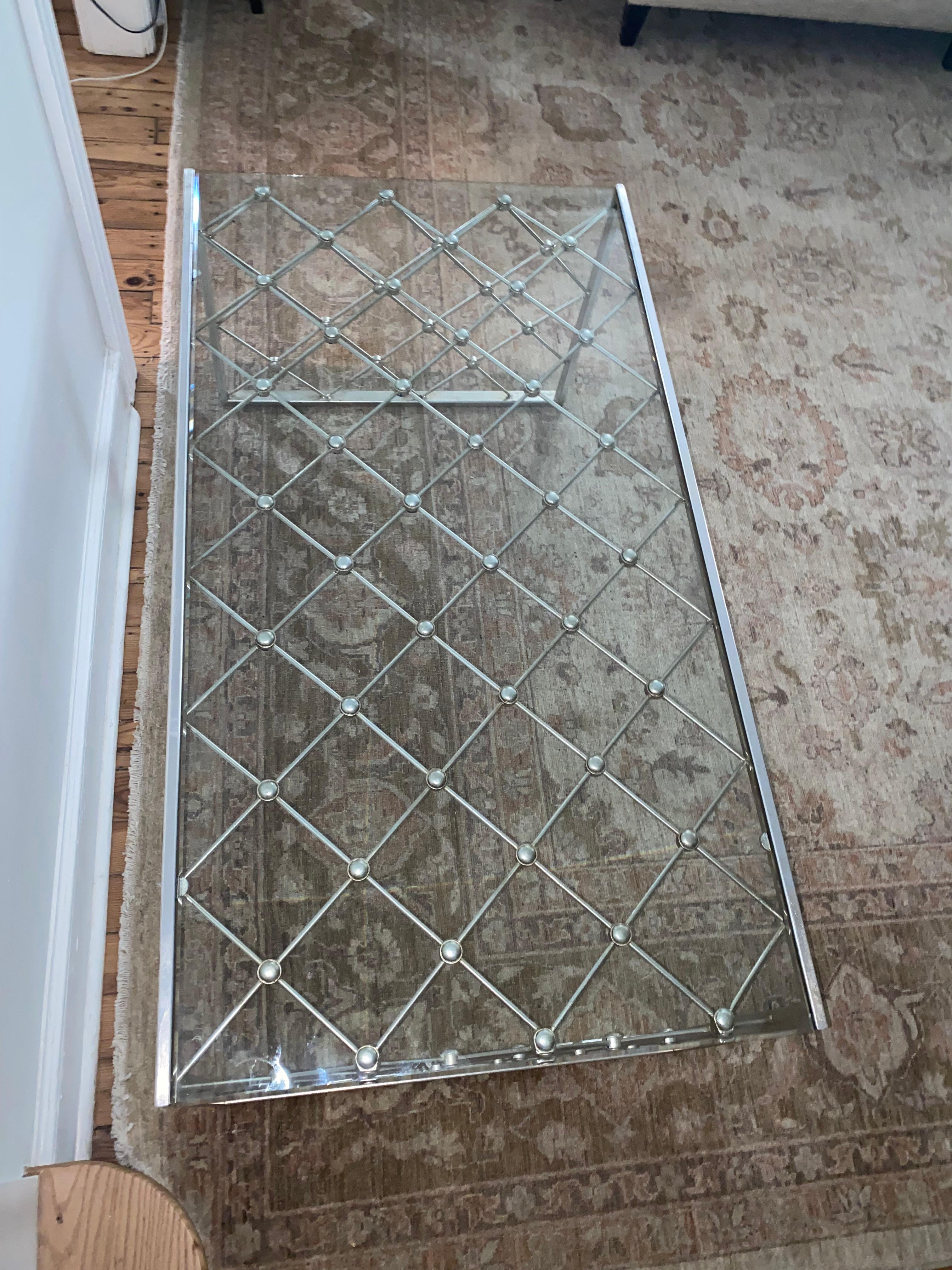 Mesa baja escultórica de metal y cristal Tour Eiffel según Jean Royere Siglo XXI y contemporáneo en venta