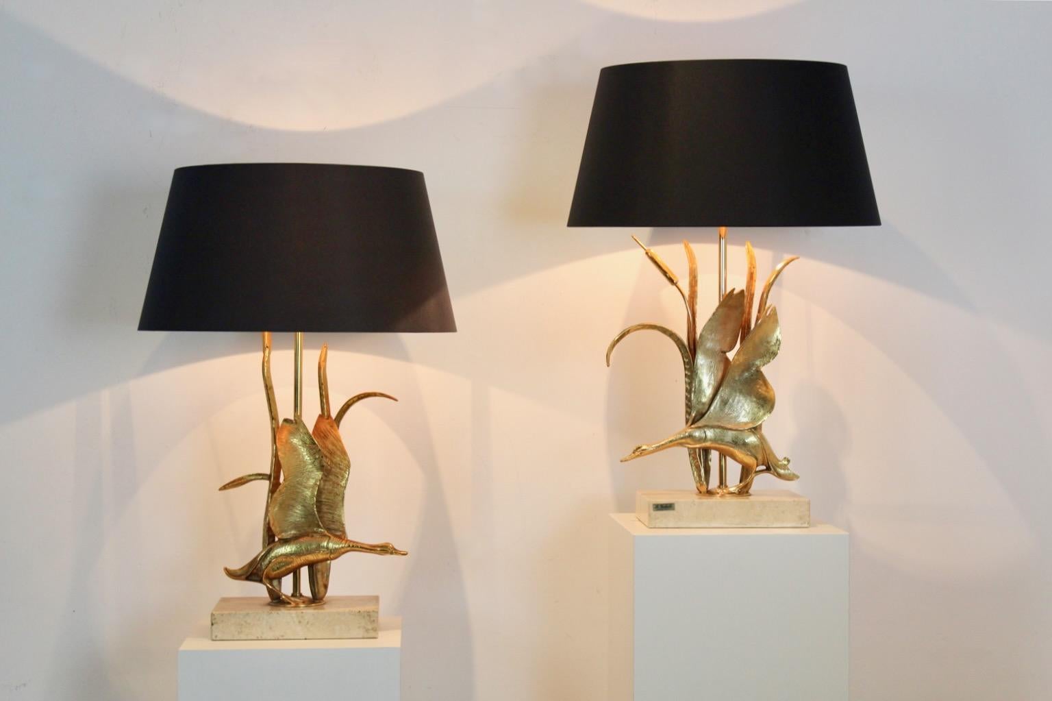Italian Sculptural Travertine and Gilt Metal Wild Duck Table Lamps by Lanciotto Galeotti For Sale