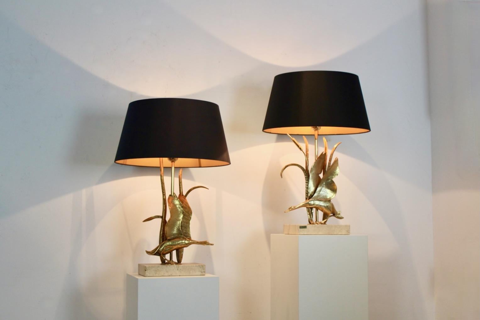 20th Century Sculptural Travertine and Gilt Metal Wild Duck Table Lamps by Lanciotto Galeotti For Sale