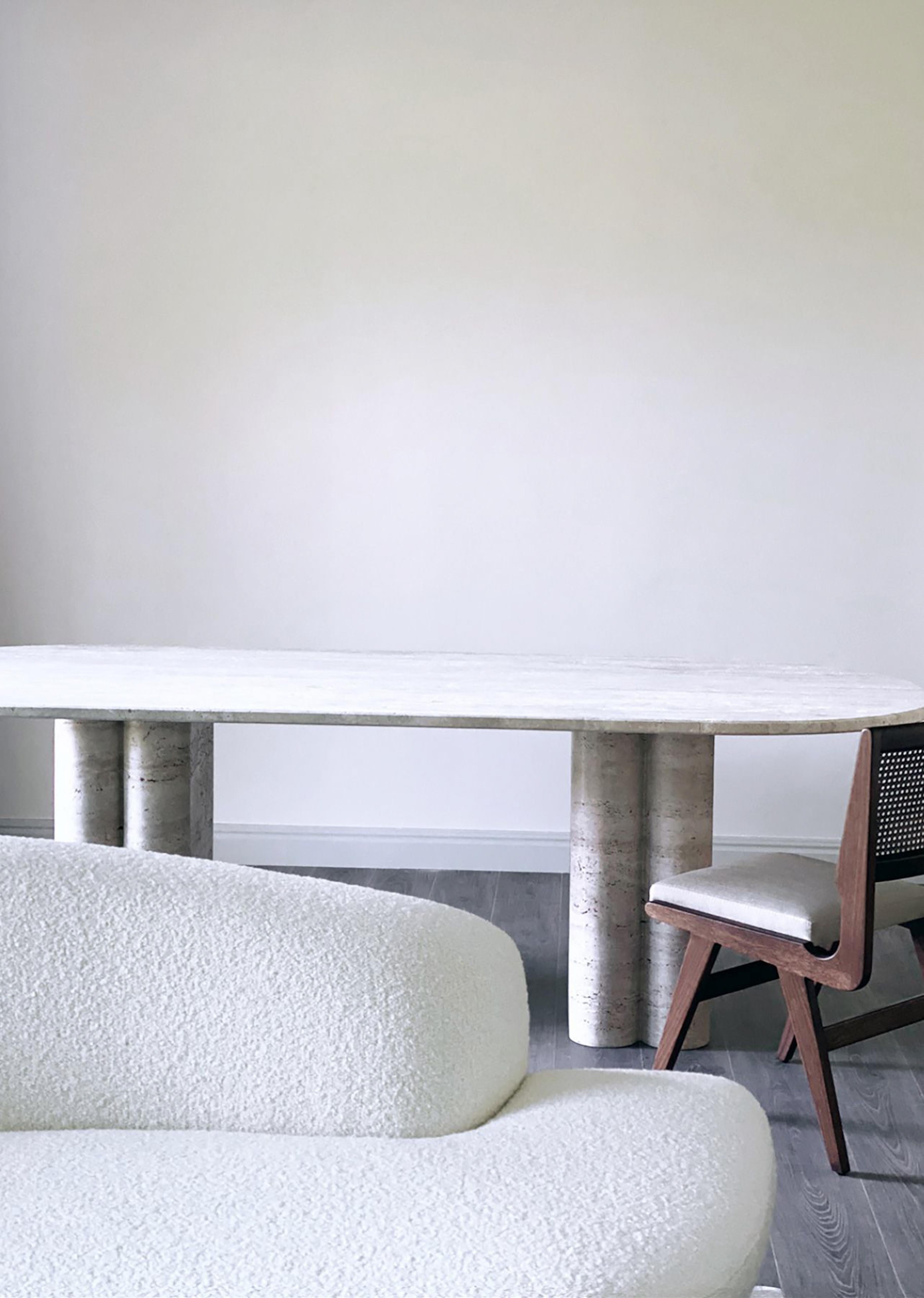 MESA DE COMEDOR DE MÁRMOL TRAVERTINO

Tipo de mármol: Travertino
Dimensiones: 72