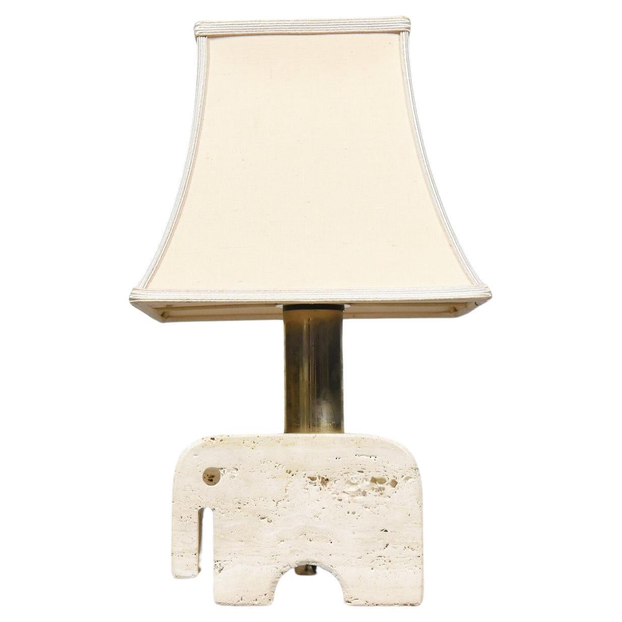 Lampe de table sculpturale éléphant en travertin de Fratelli Mannelli 