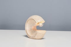 Lámpara escultórica de sobremesa de travertino de Giuliano Cesari para Nucleo Sormani, 1971