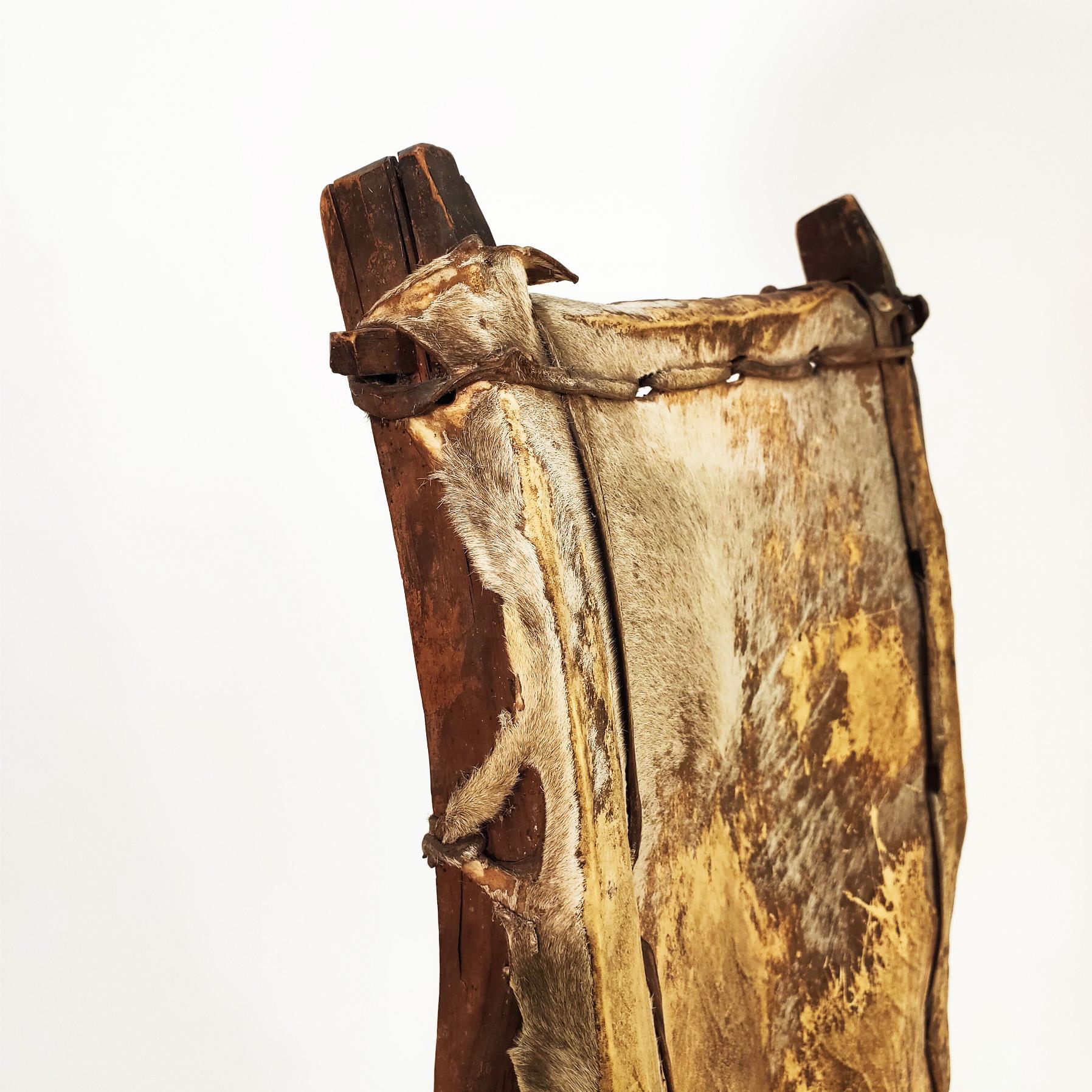 Sculptural tribal chair from Ethiopia in the early 20th century, circa 1900 For Sale 2