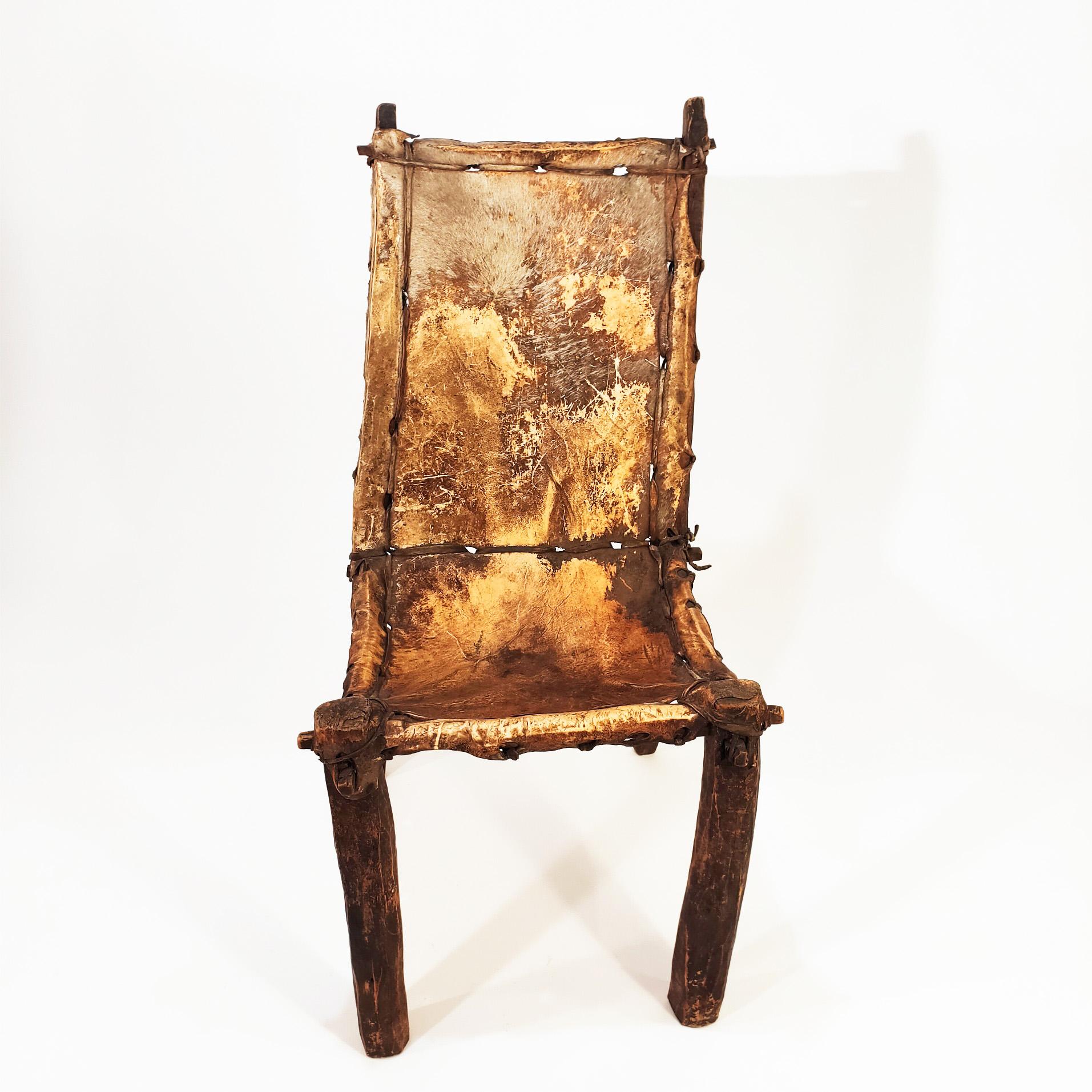Hand-Carved Sculptural tribal chair from Ethiopia in the early 20th century, circa 1900 For Sale